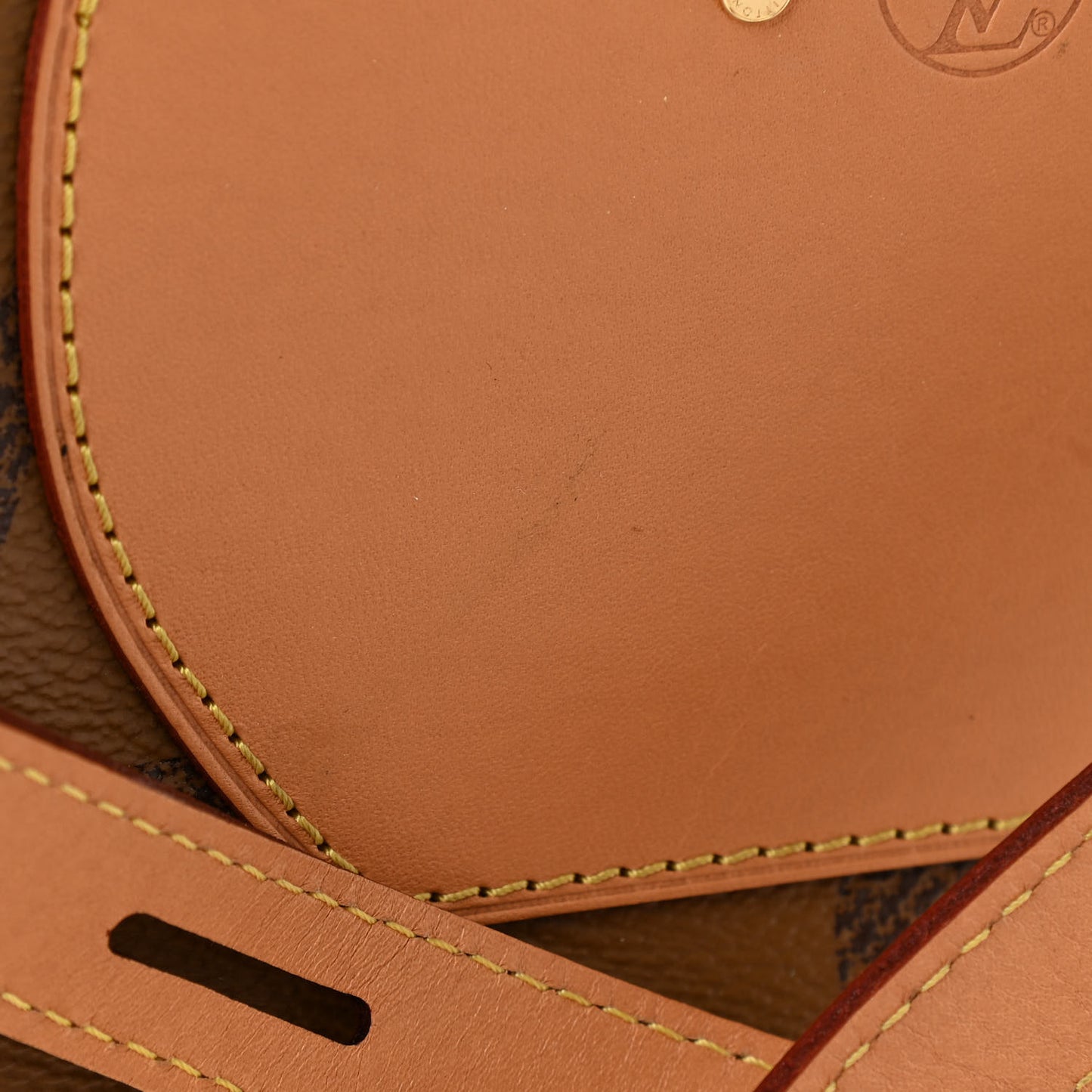 Reverse Monogram Giant Boite Chapeau Souple