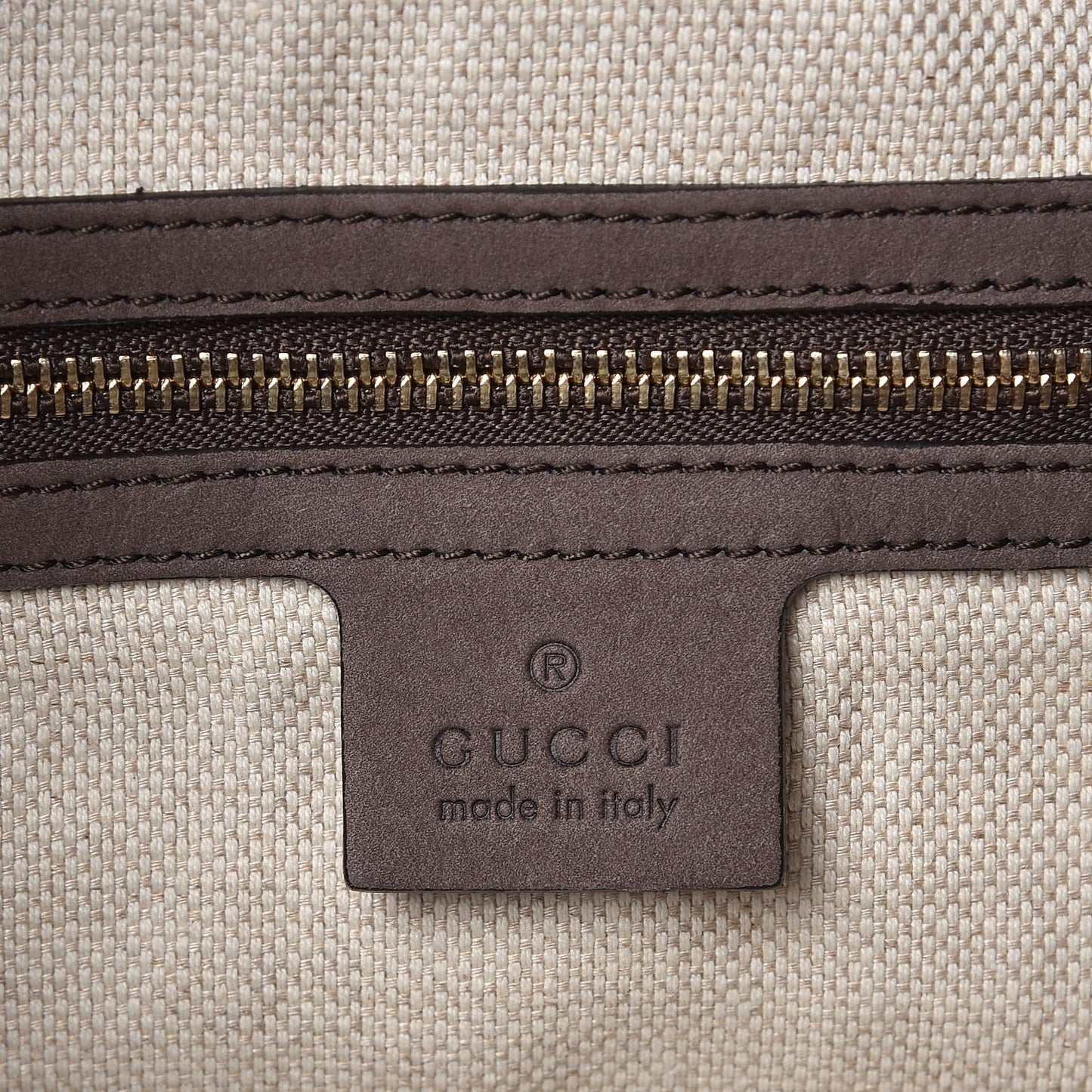 Vitello Range Medium Soho Chain Shoulder Bag Grey Field