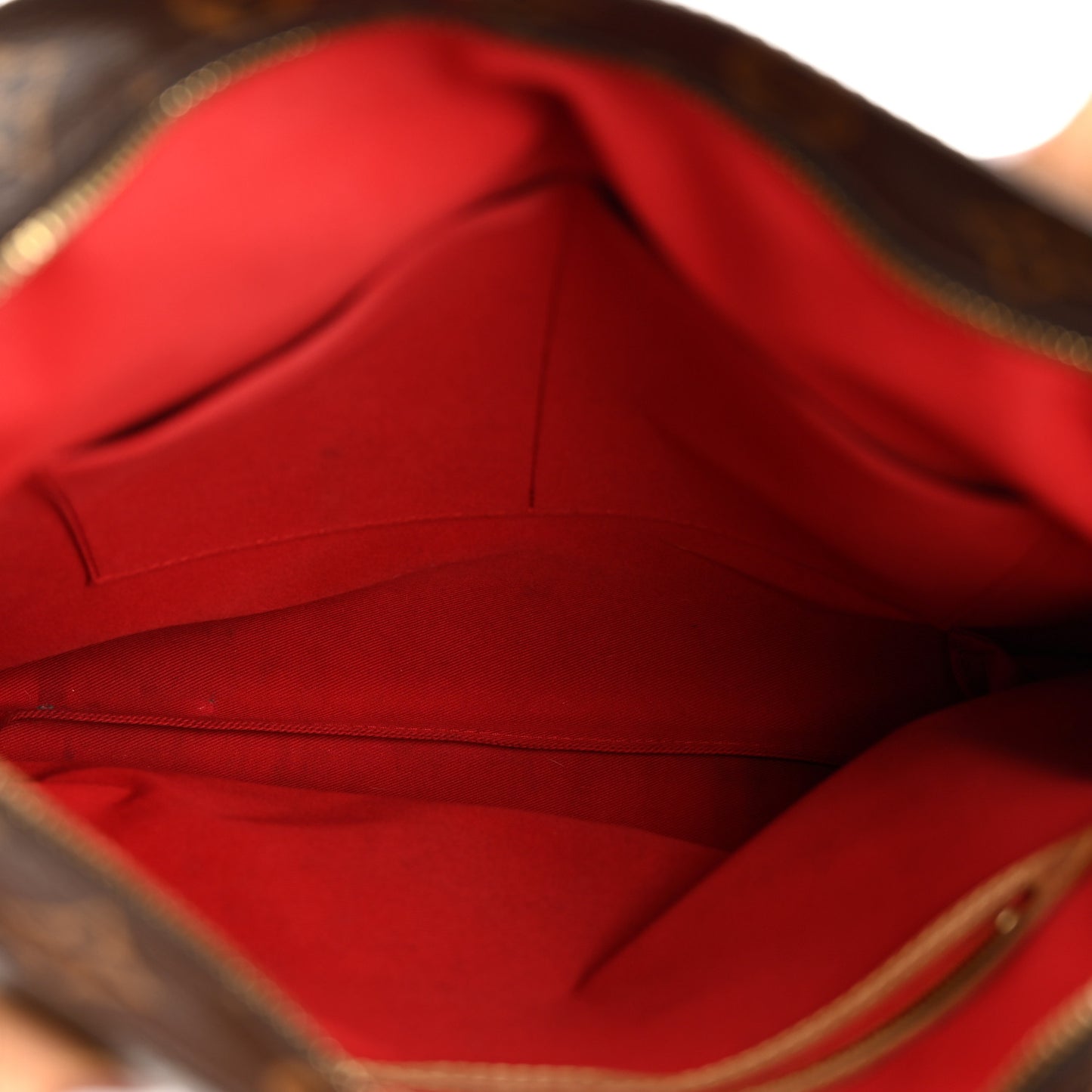 Monogram Carry It