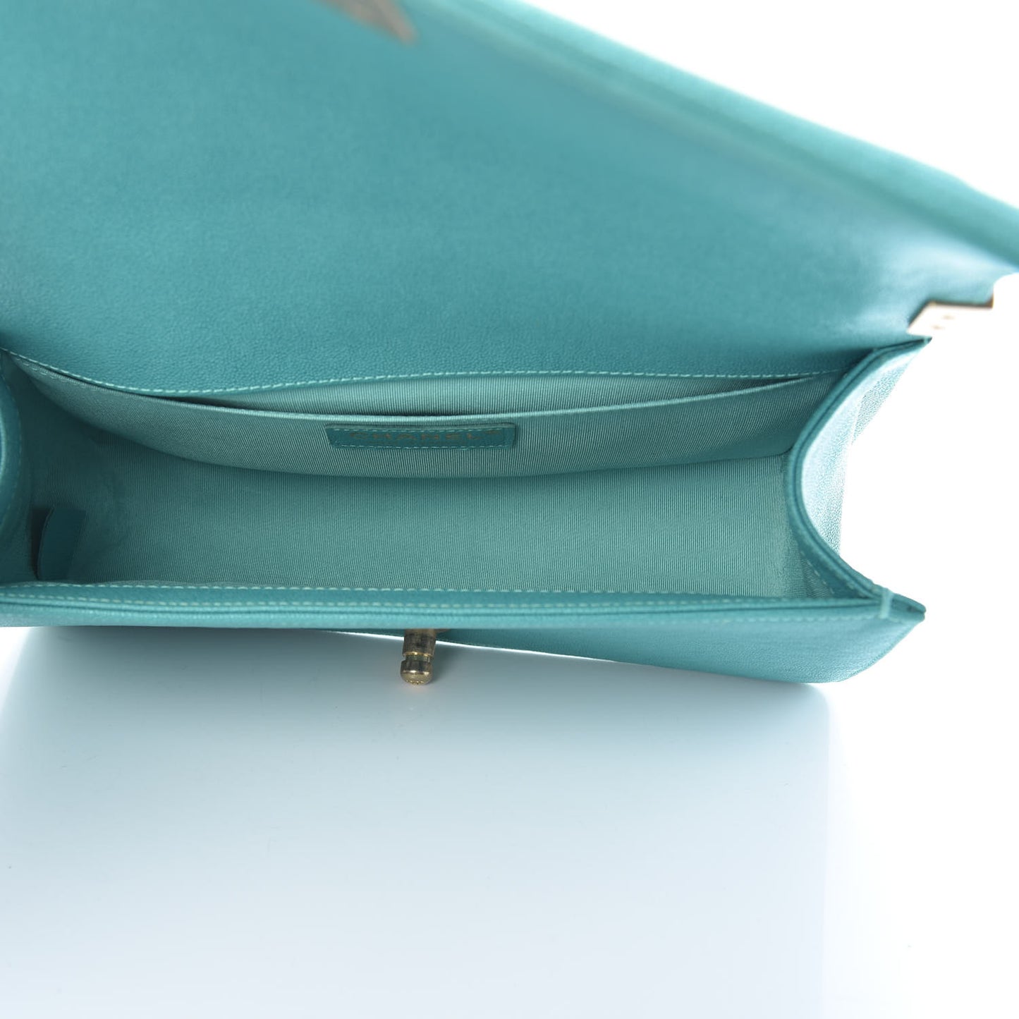 Caviar Quilted Medium Boy Flap Turquoise