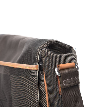Louis Vuitton Damier Geant Messenger Bag Sable 10 of 11