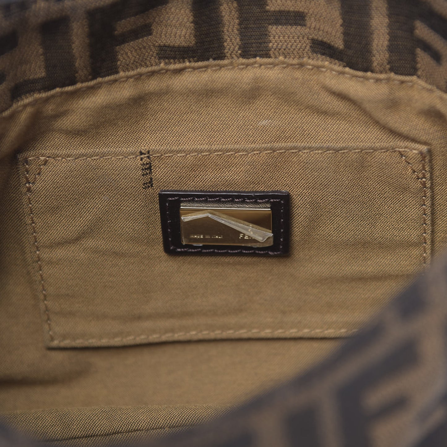 Zucca Small Chef Shoulder Bag Tobacco