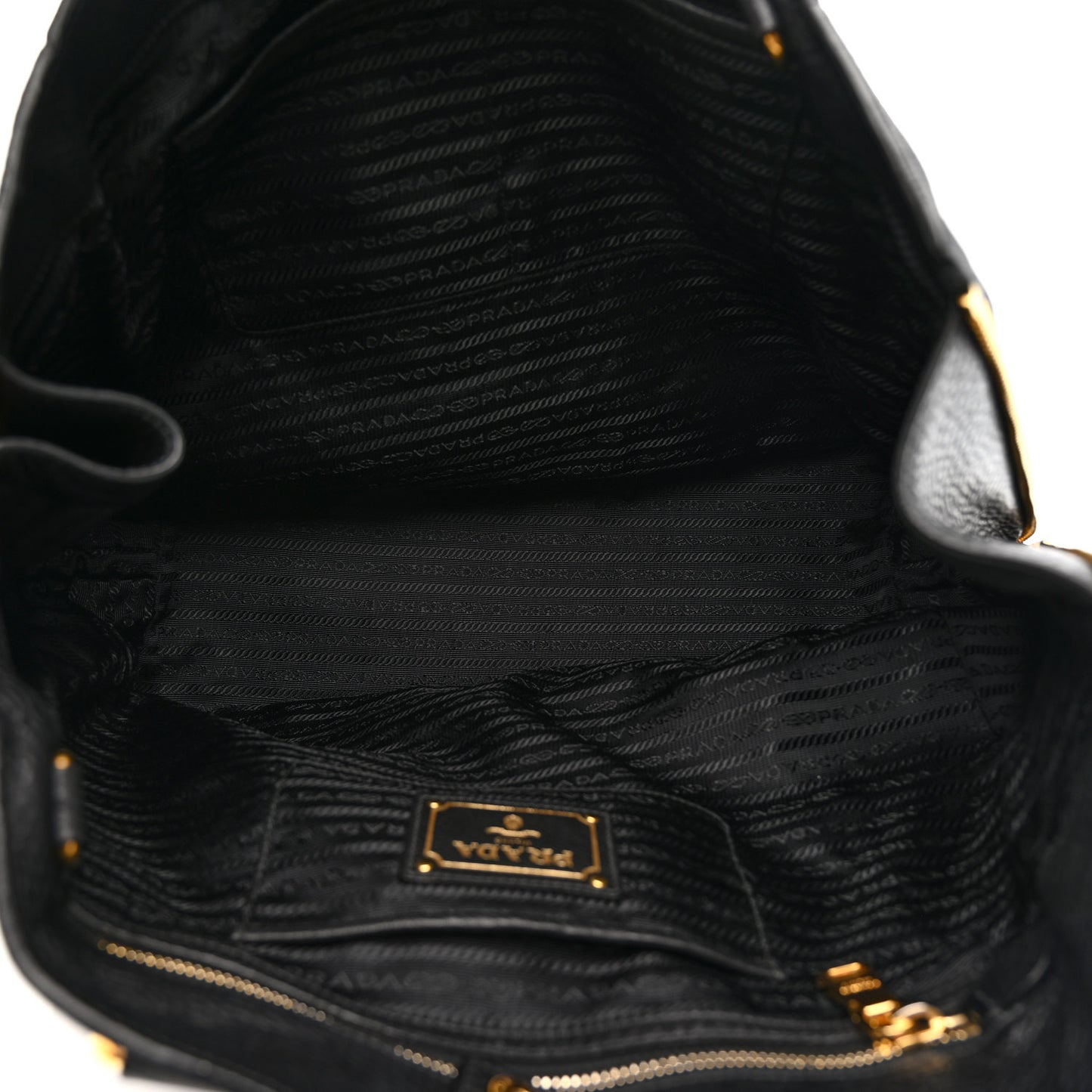 Vitello Daino Side Zip Tote Black