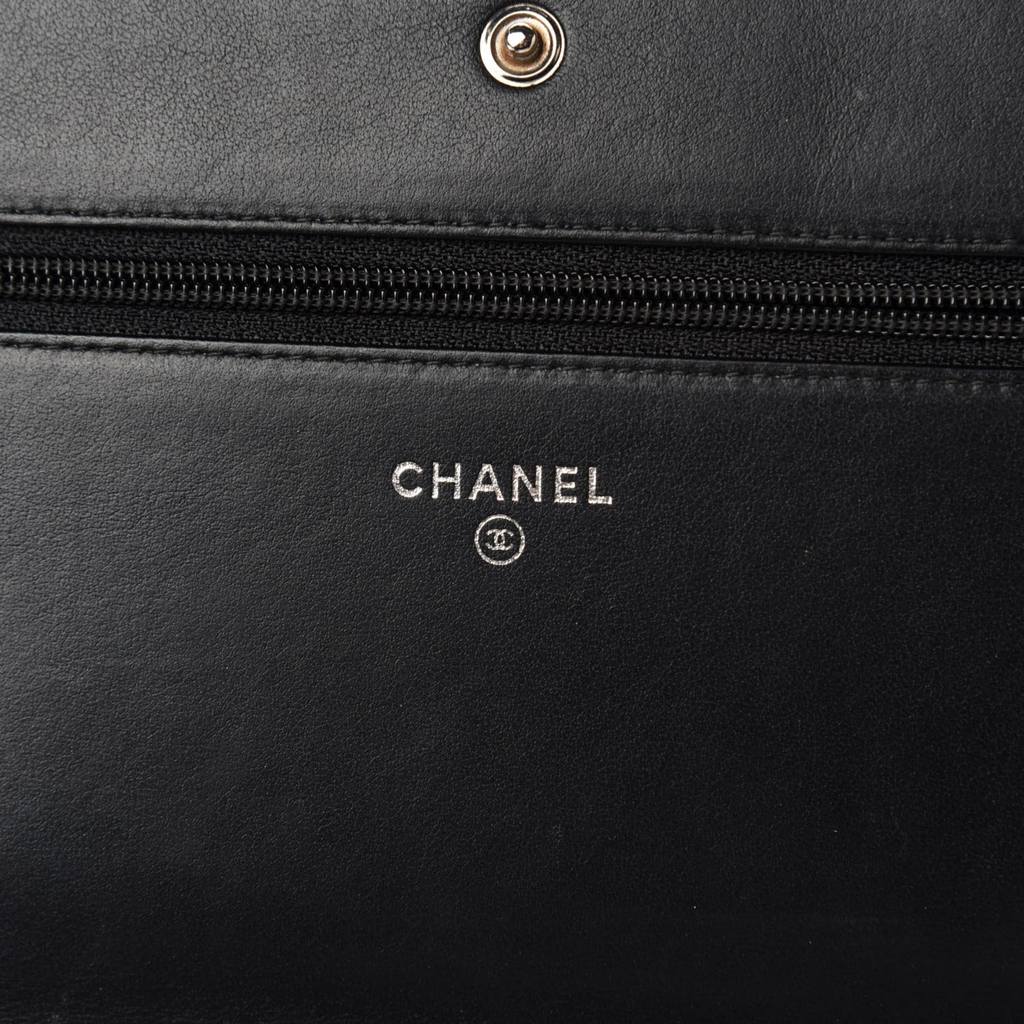 Caviar Quilted Diamond CC Wallet On Chain WOC Black