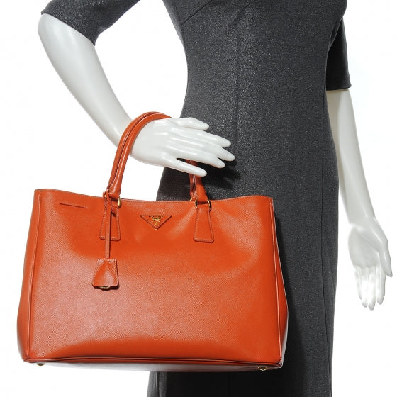 Saffiano Lux Large Tote Papaya