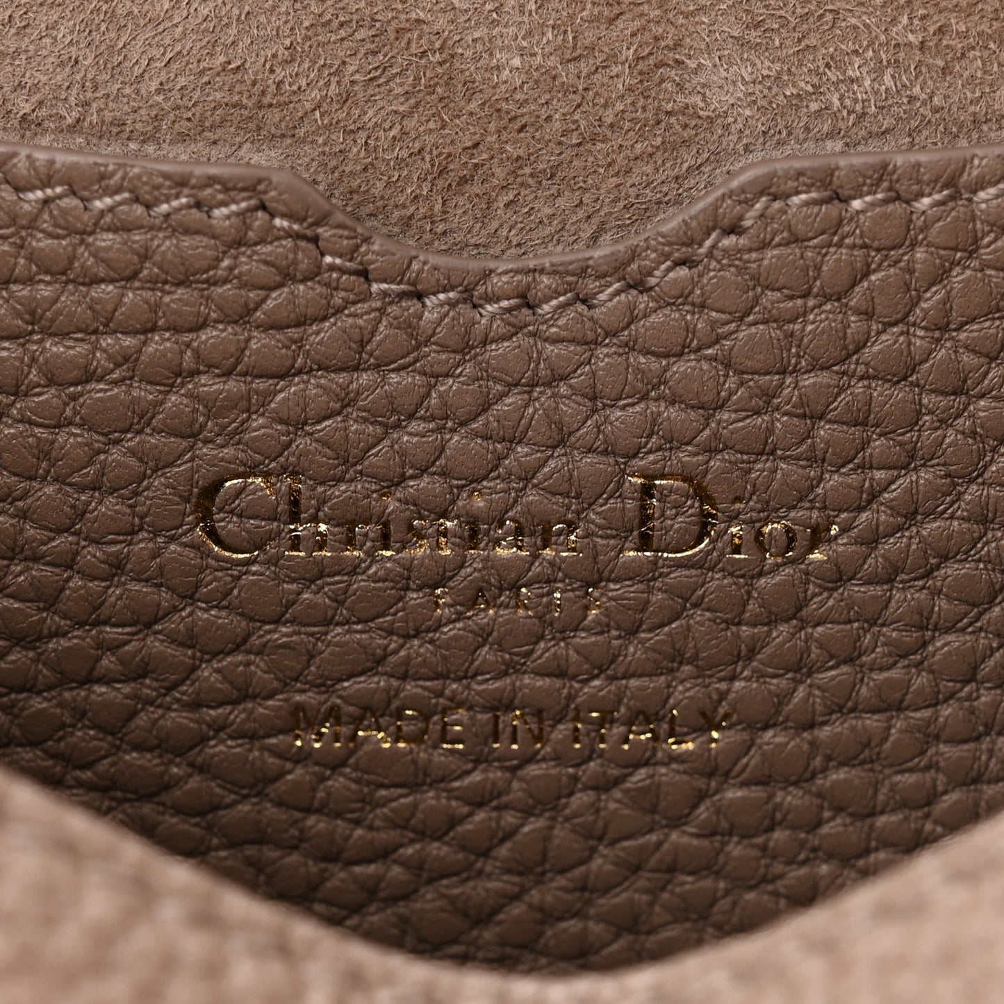 Grained Calfskin Medium Bobby Flap Warm Taupe