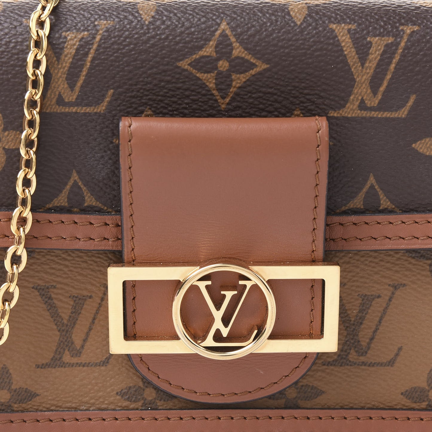 Reverse Monogram Dauphine Chain Wallet