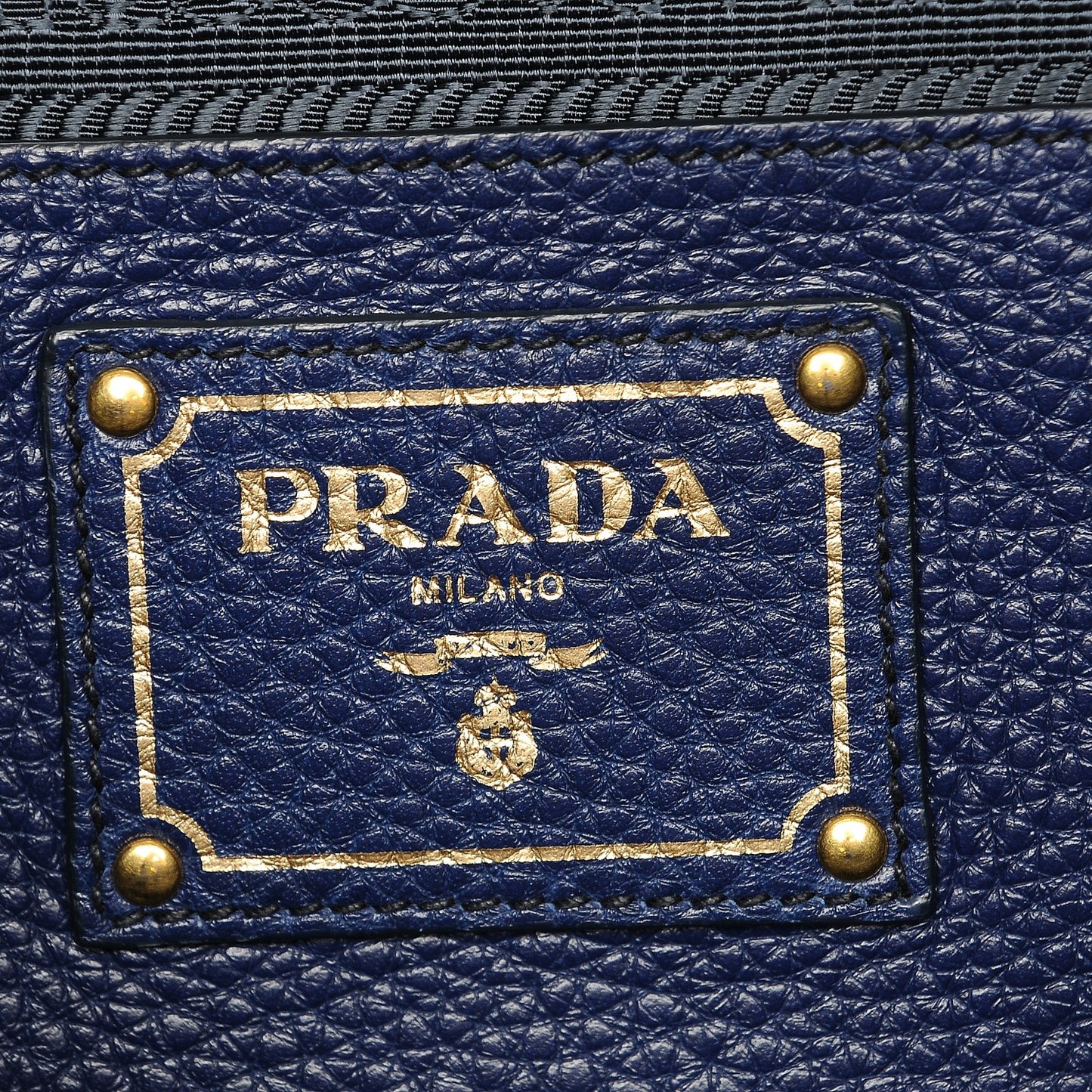 Vitello Daino Side Pocket Shoulder Bag Inchiostro