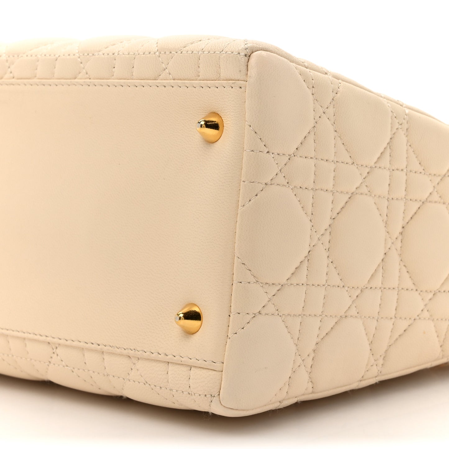Lambskin Cannage Medium Lady Dior Beige