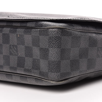 Louis Vuitton Damier Graphite District GM 13 of 13