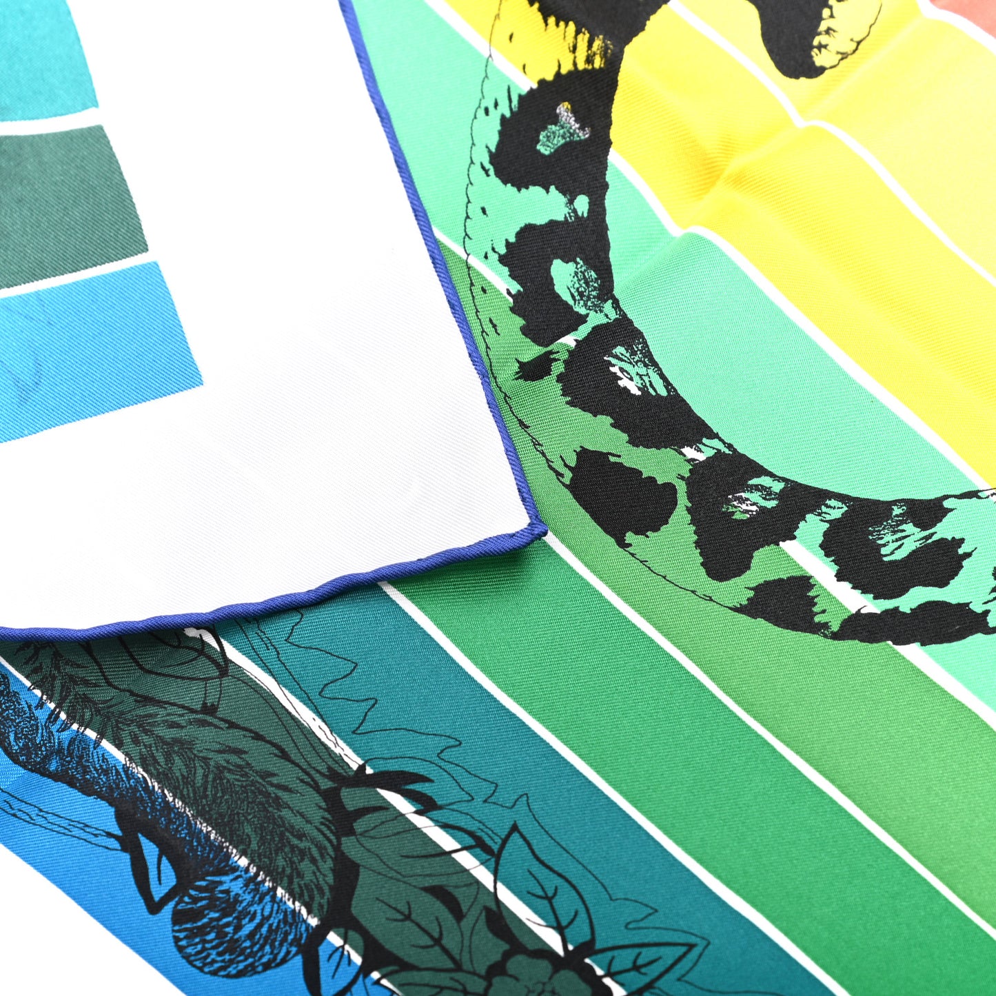 Silk Carre Jungle Love Rainbow Scarf 90 Rose Vert Jaune