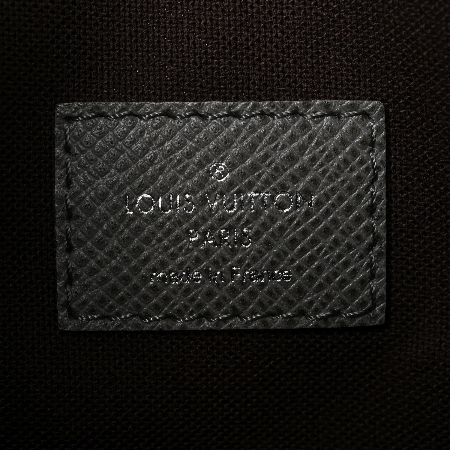 Louis Vuitton Taiga Sasha Messenger Glacier 6 of 11