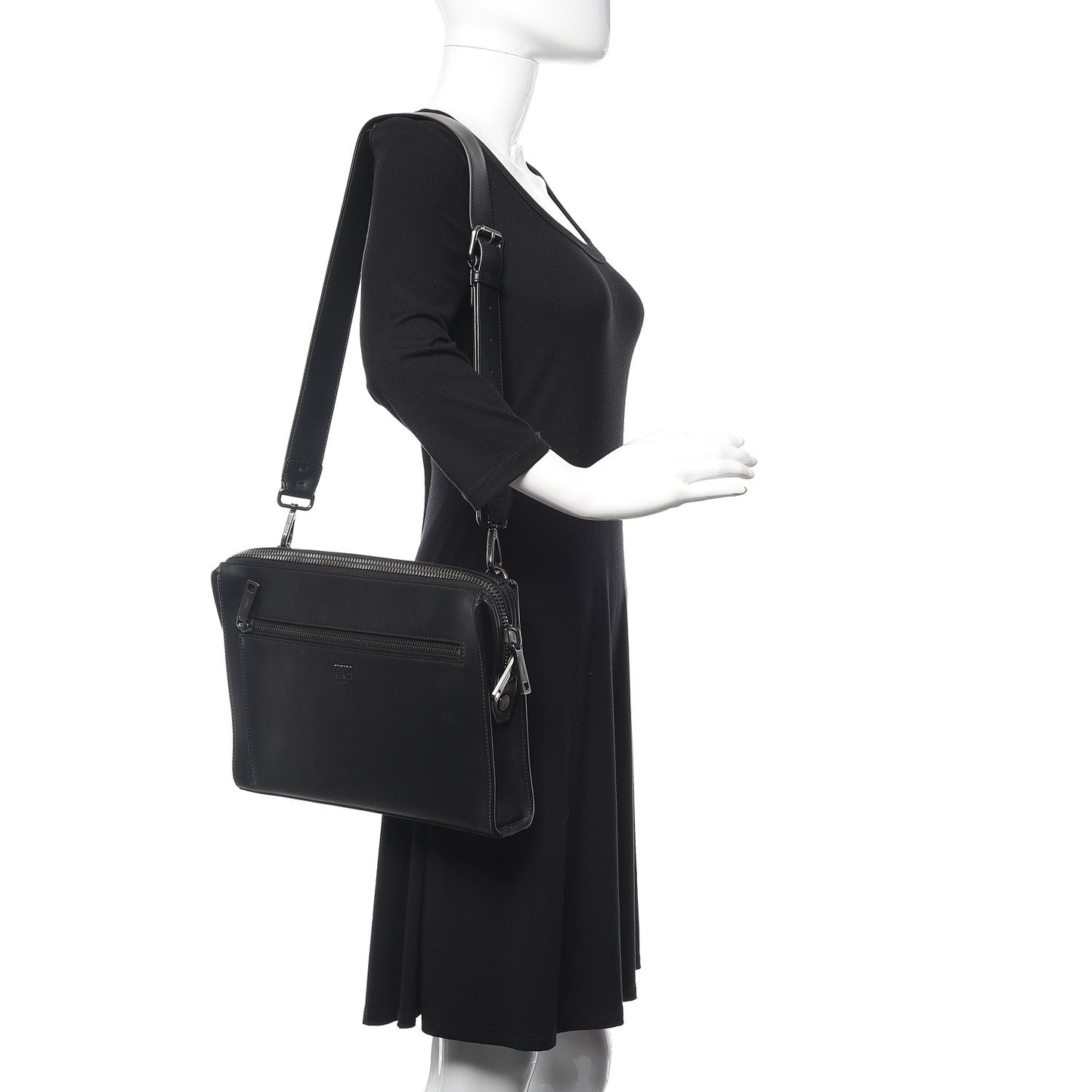 Vitello Grace Messenger Bag Black