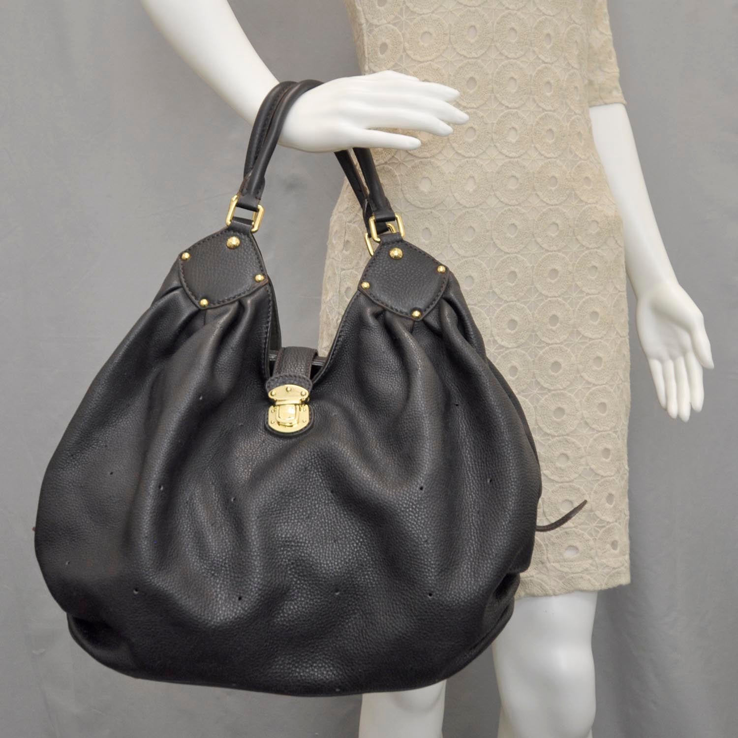 Louis Vuitton Mahina XL Black 2 of 9