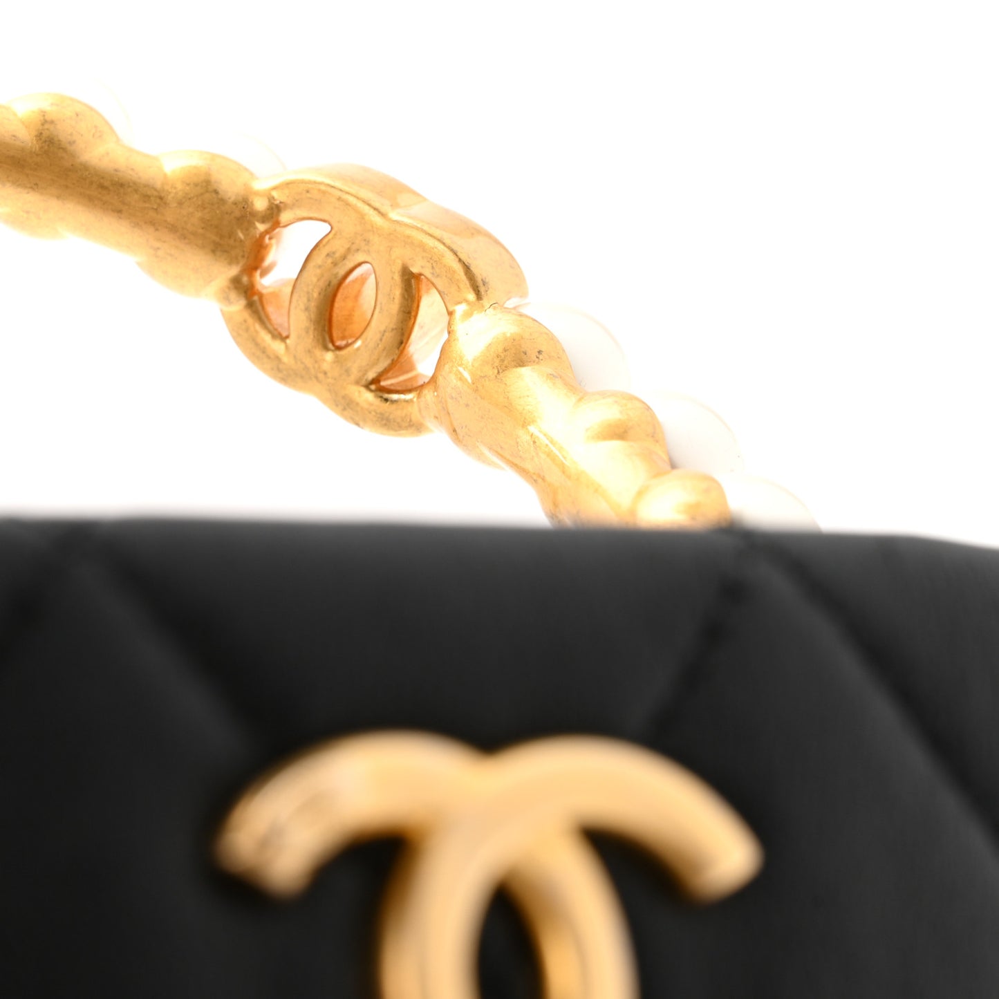 Lambskin Quilted Pearl Crown Clutch Bag Black