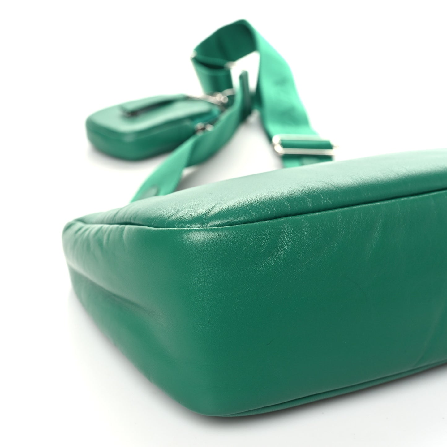 Nappa Soft Padded Re-Edition 2005 Shoulder Bag Mango