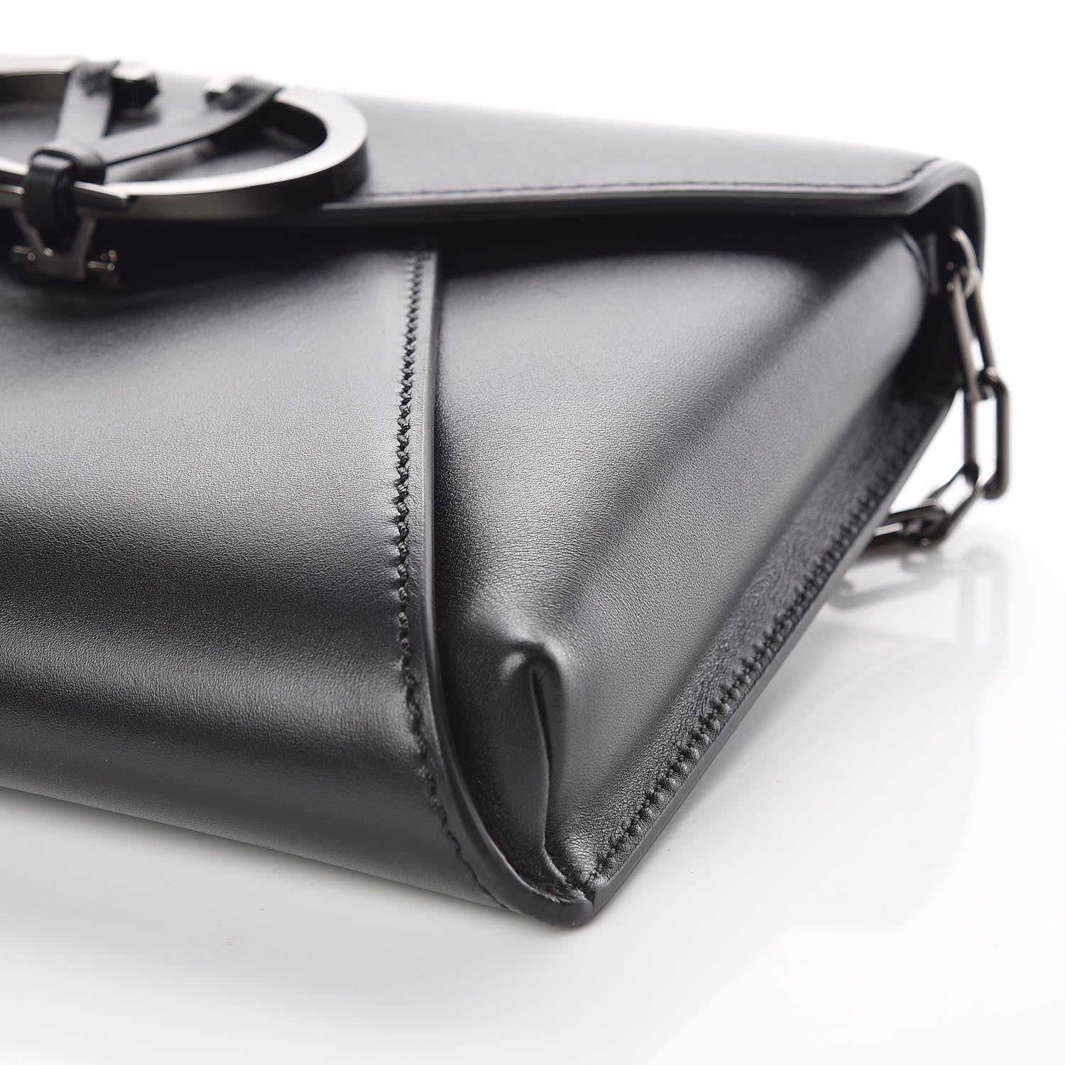 Valentino Garavani Calfskin V Rivet Chain Clutch Black 9 of 9