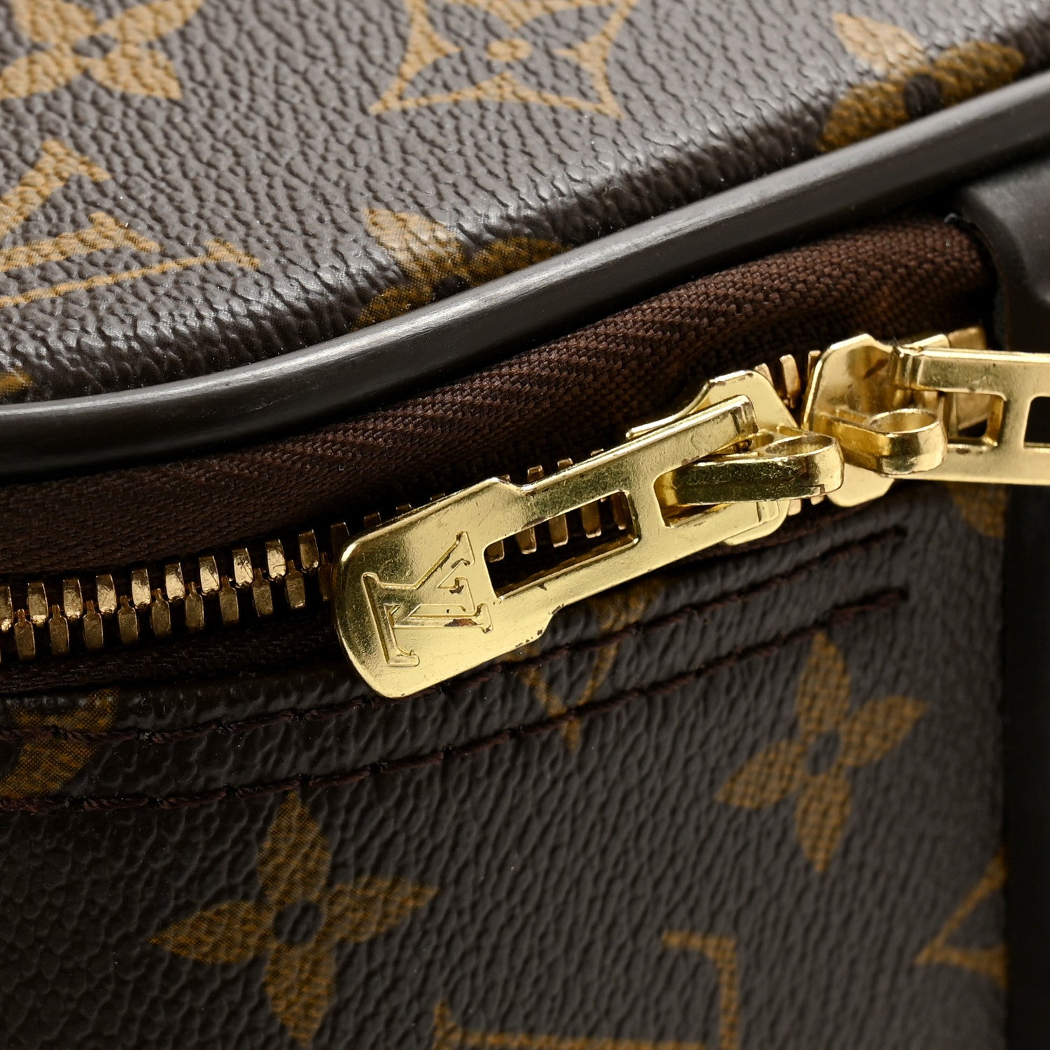 Louis Vuitton Monogram Pegase 55 10 of 14