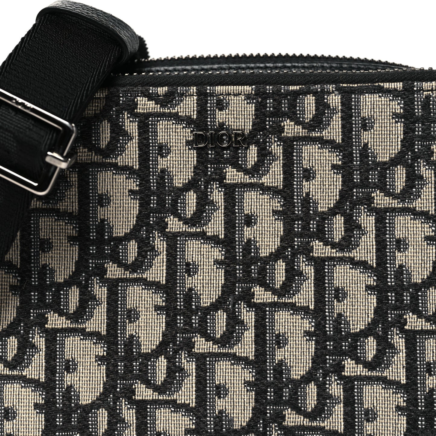 Oblique Messenger Pouch Black