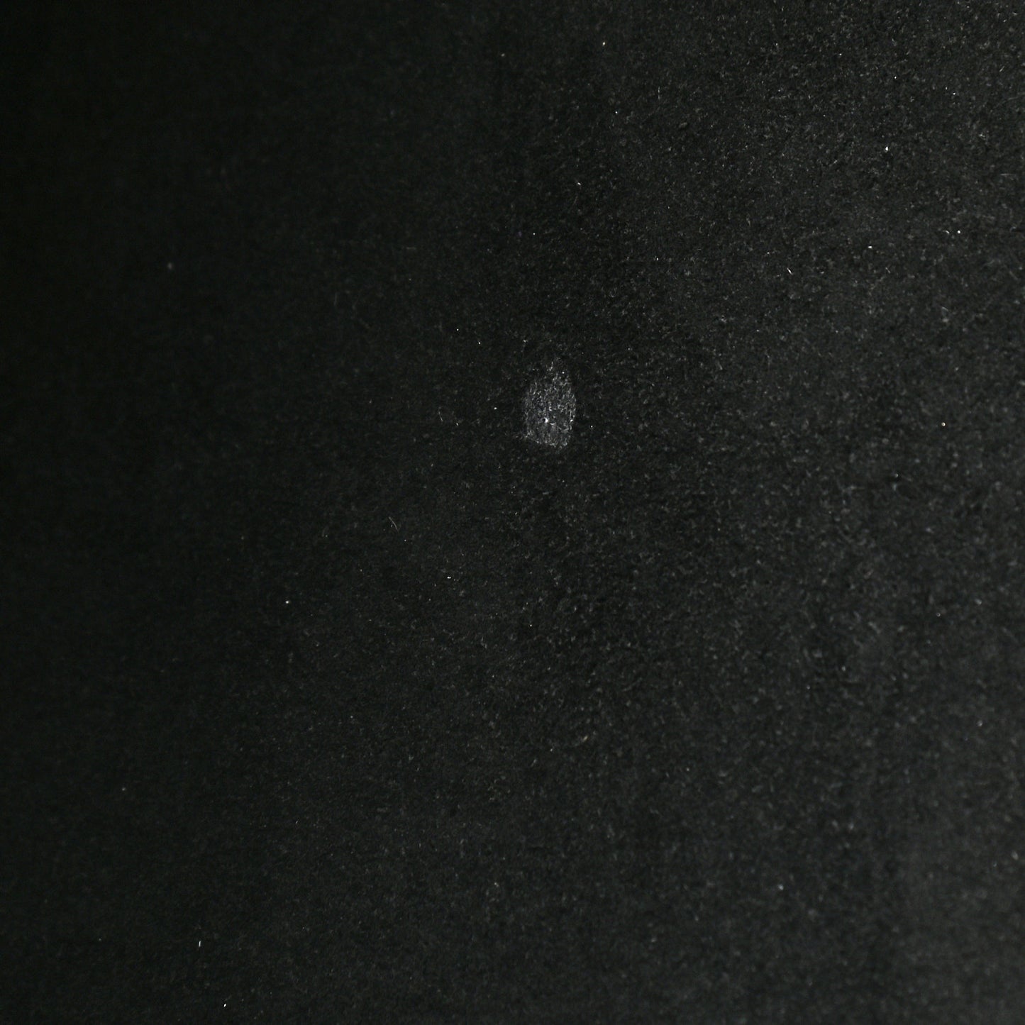 Monogram V Tote MM Black