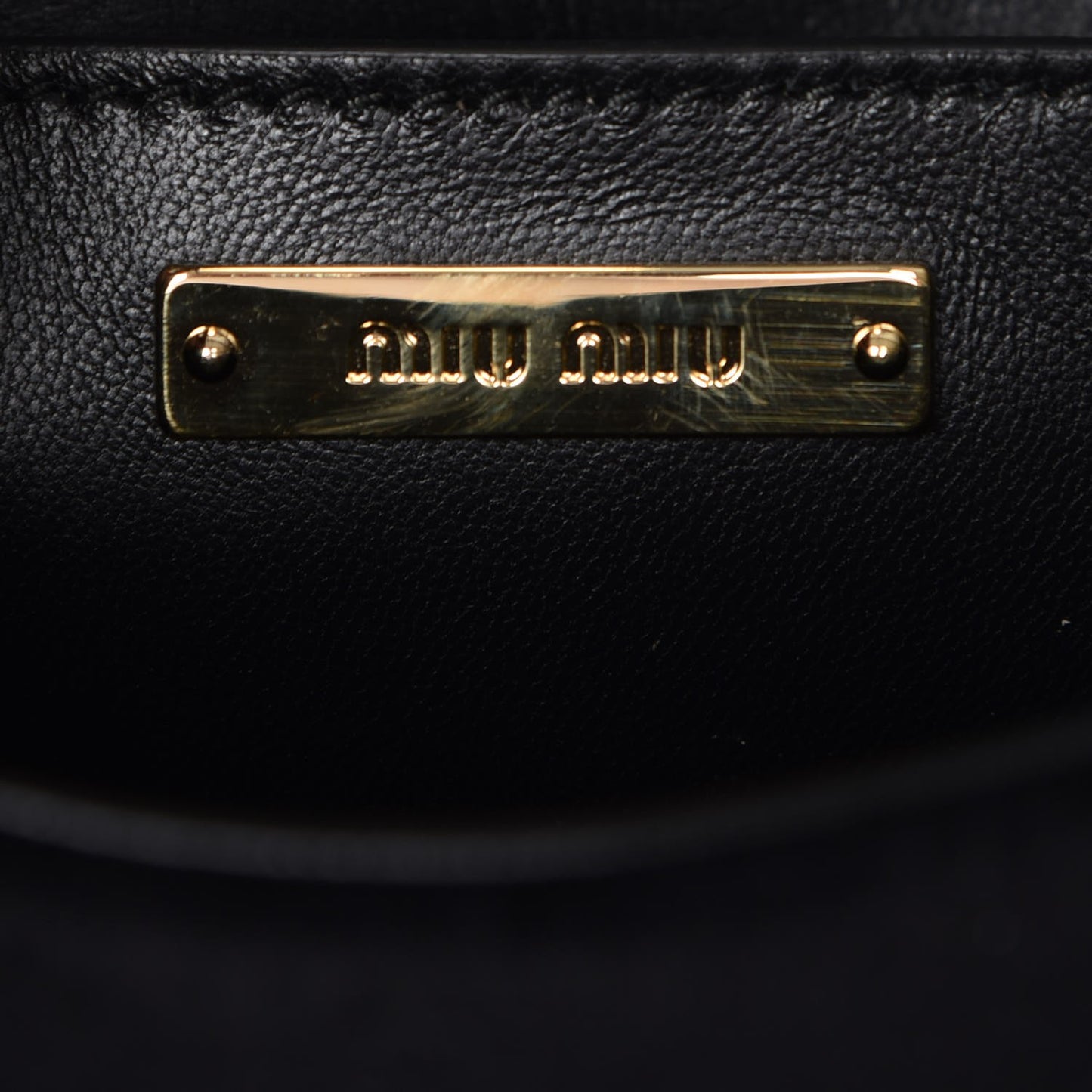 Velluto Matelasse Ayers Crystal Embellished Shoulder Bag Nero Black Rosso
