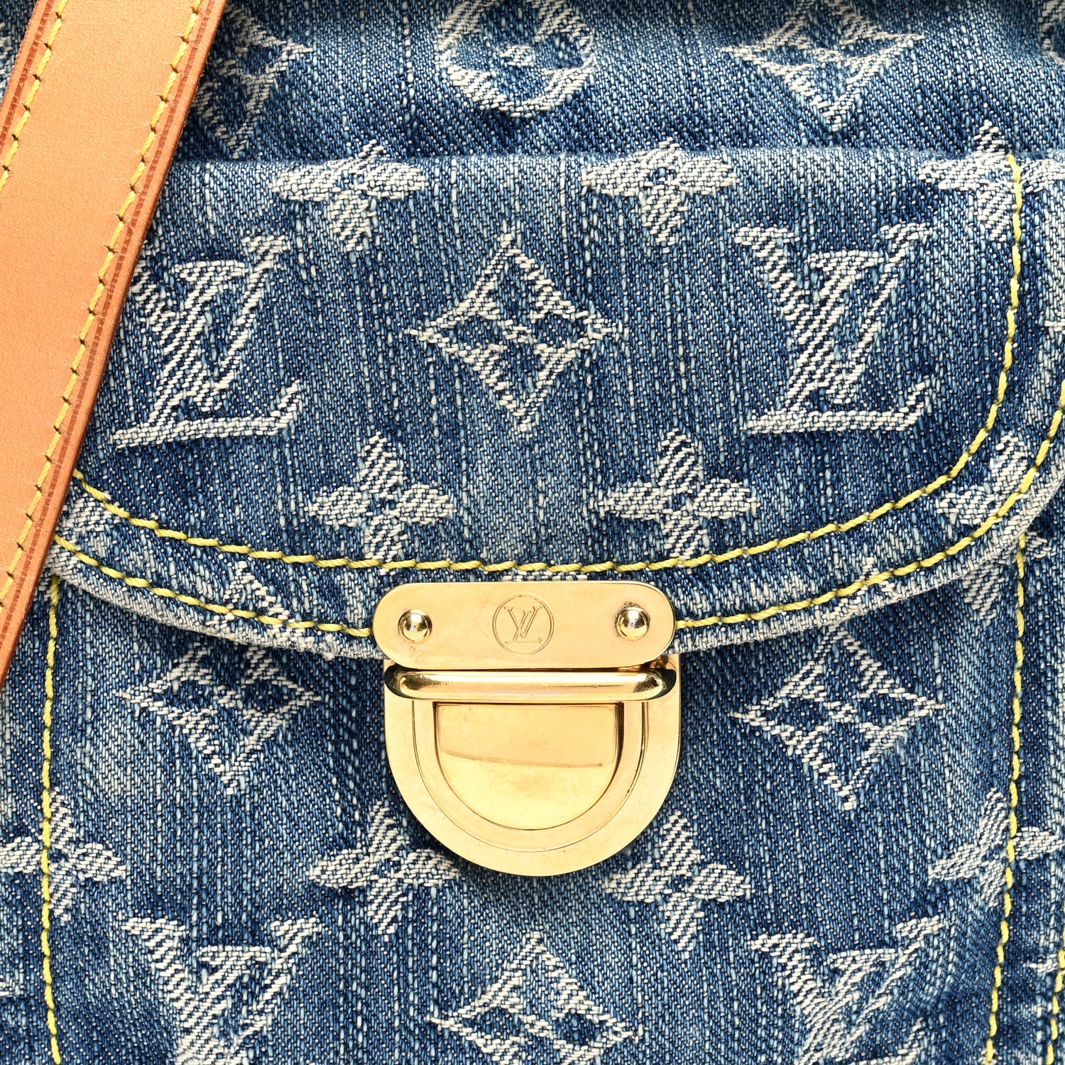Louis Vuitton Denim Camera Bag Blue 7 of 9