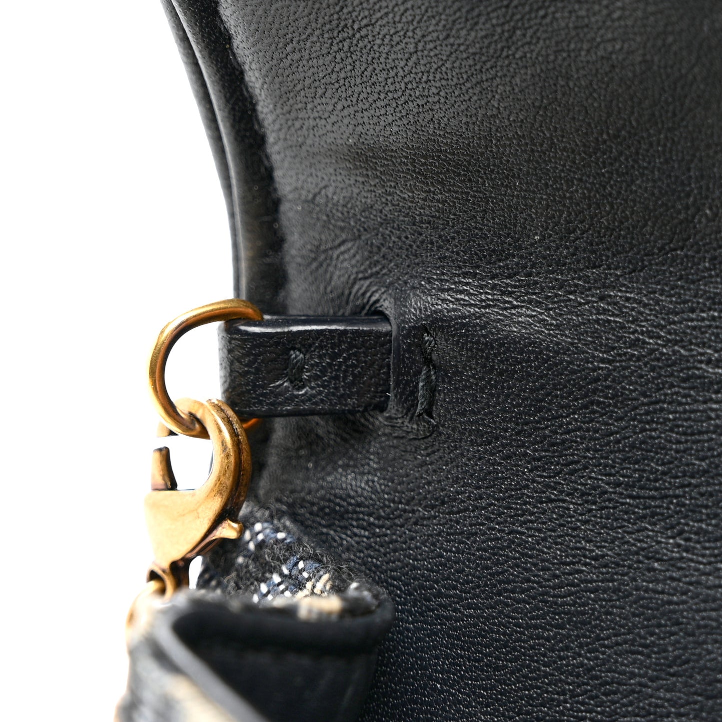Oblique Nano Saddle Chain Pouch Blue