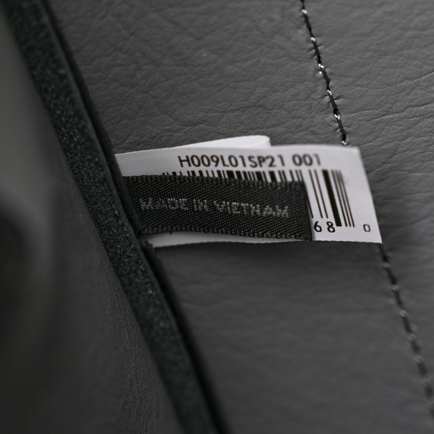 Grained Calfskin Small The Tote Bag Black