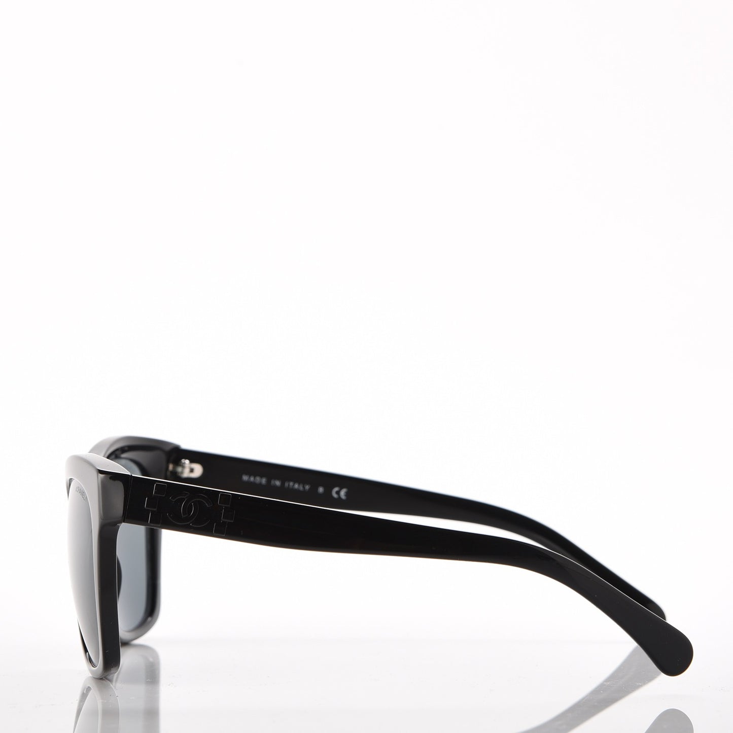 CC Butterfly Signature Sunglasses 5313 Black