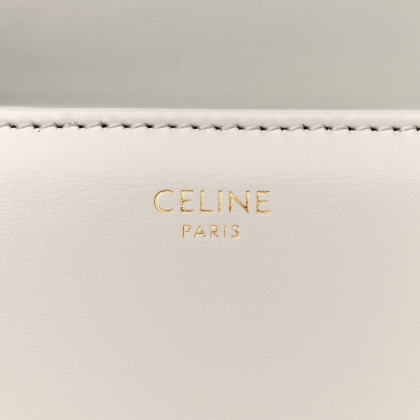 Shiny Calfskin Teen Triomphe Chalk