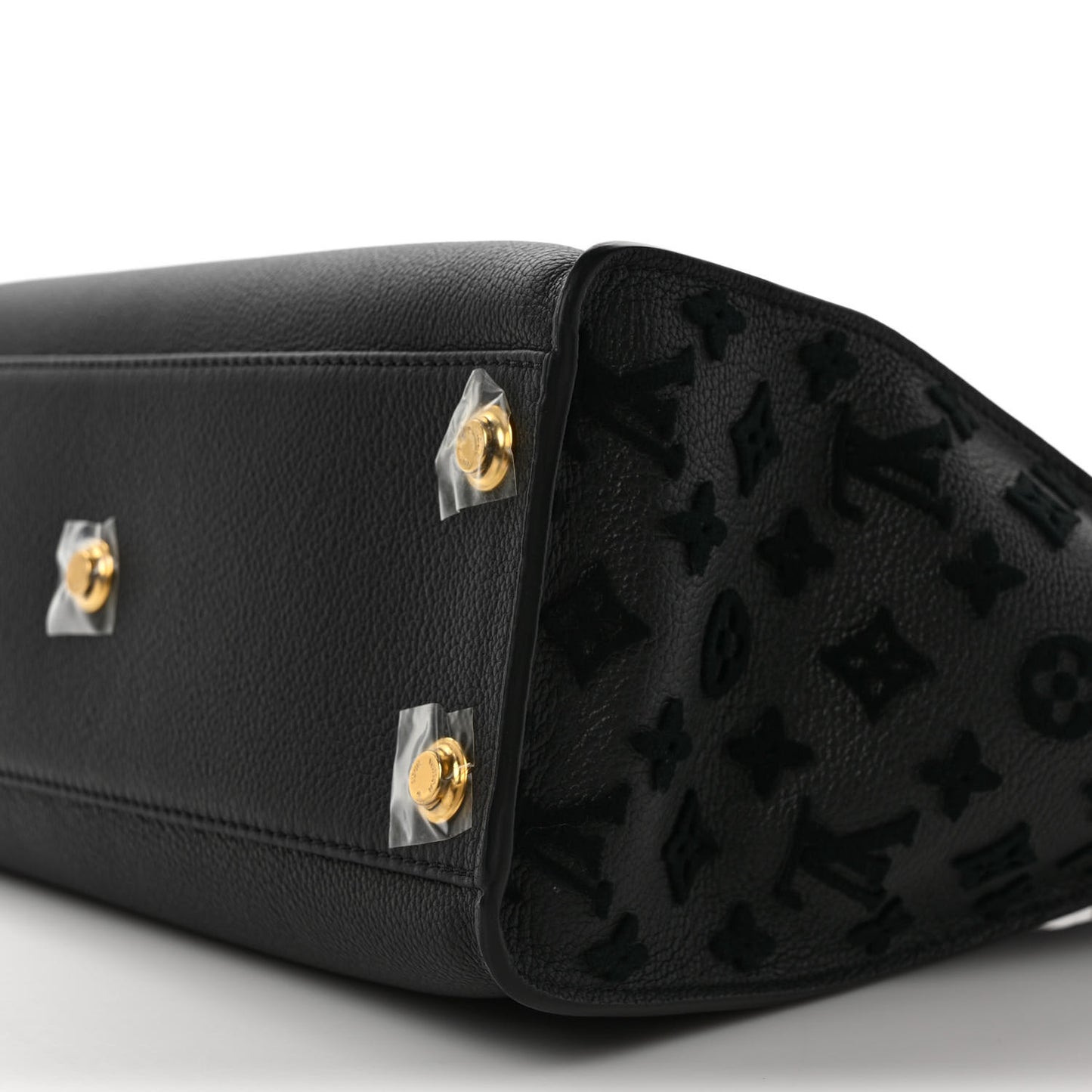Calfskin Monogram Tufting On My Side Black