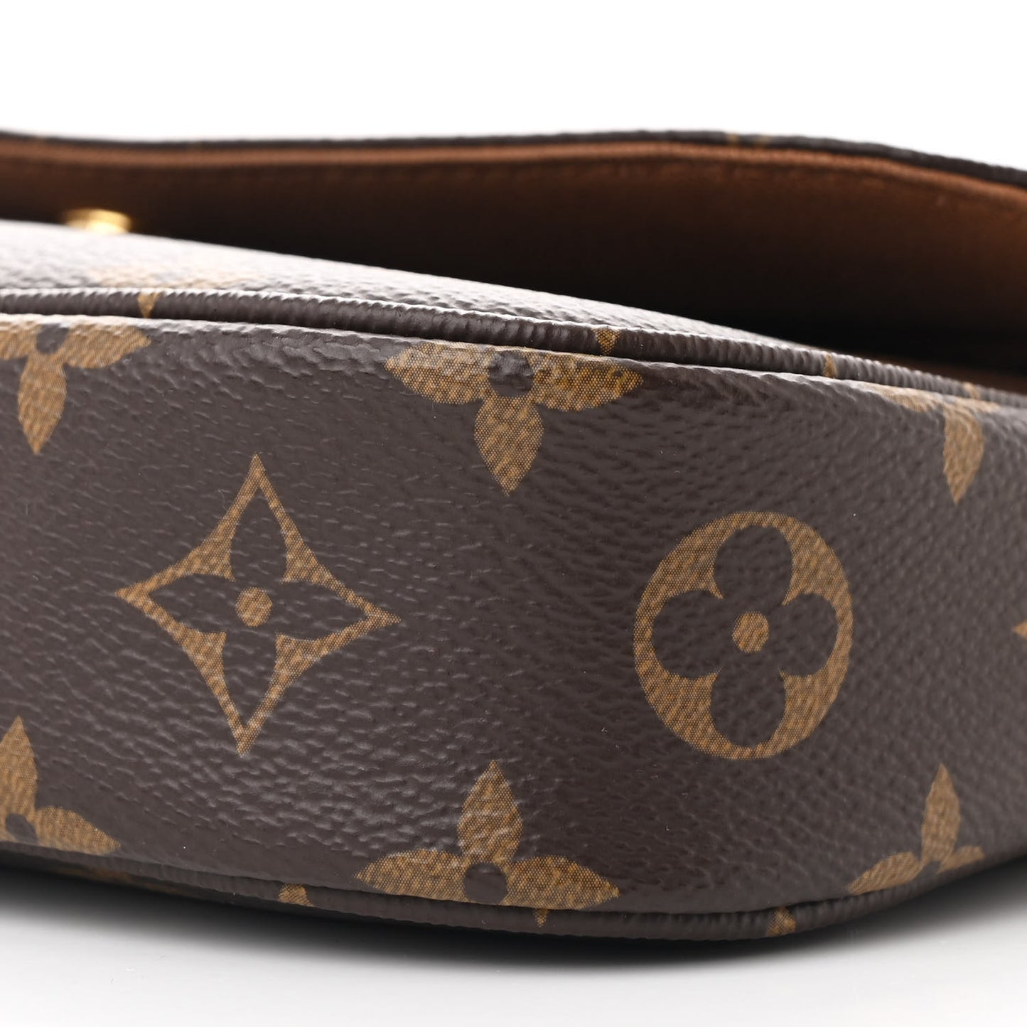 Monogram Ivy Wallet On Chain