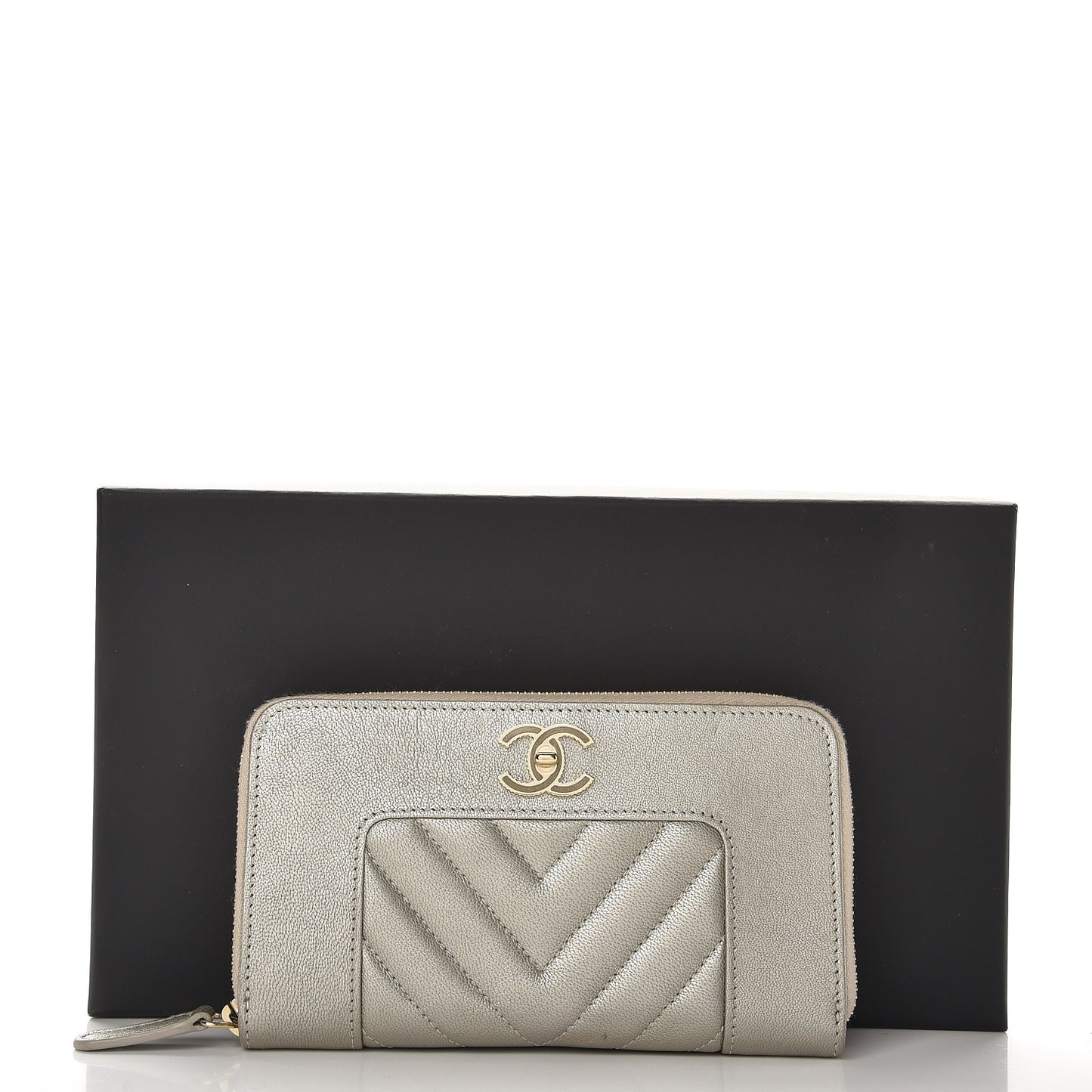 Metallic Sheepskin Quilted Mademoiselle Vintage Zip Around Wallet Light Gold