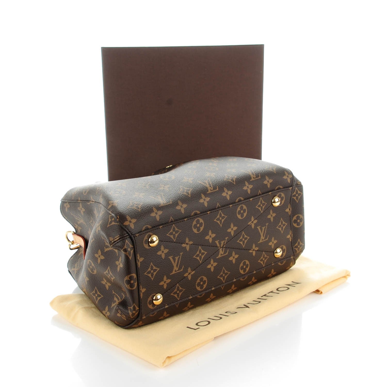 Louis Vuitton Monogram Montaigne MM 4 of 8