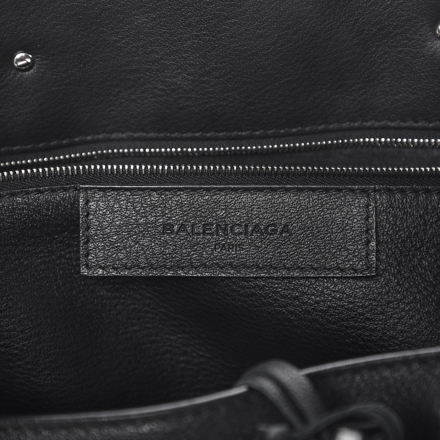 Balenciaga Veau Papier B4 Zip Around Tote Black 7 of 10