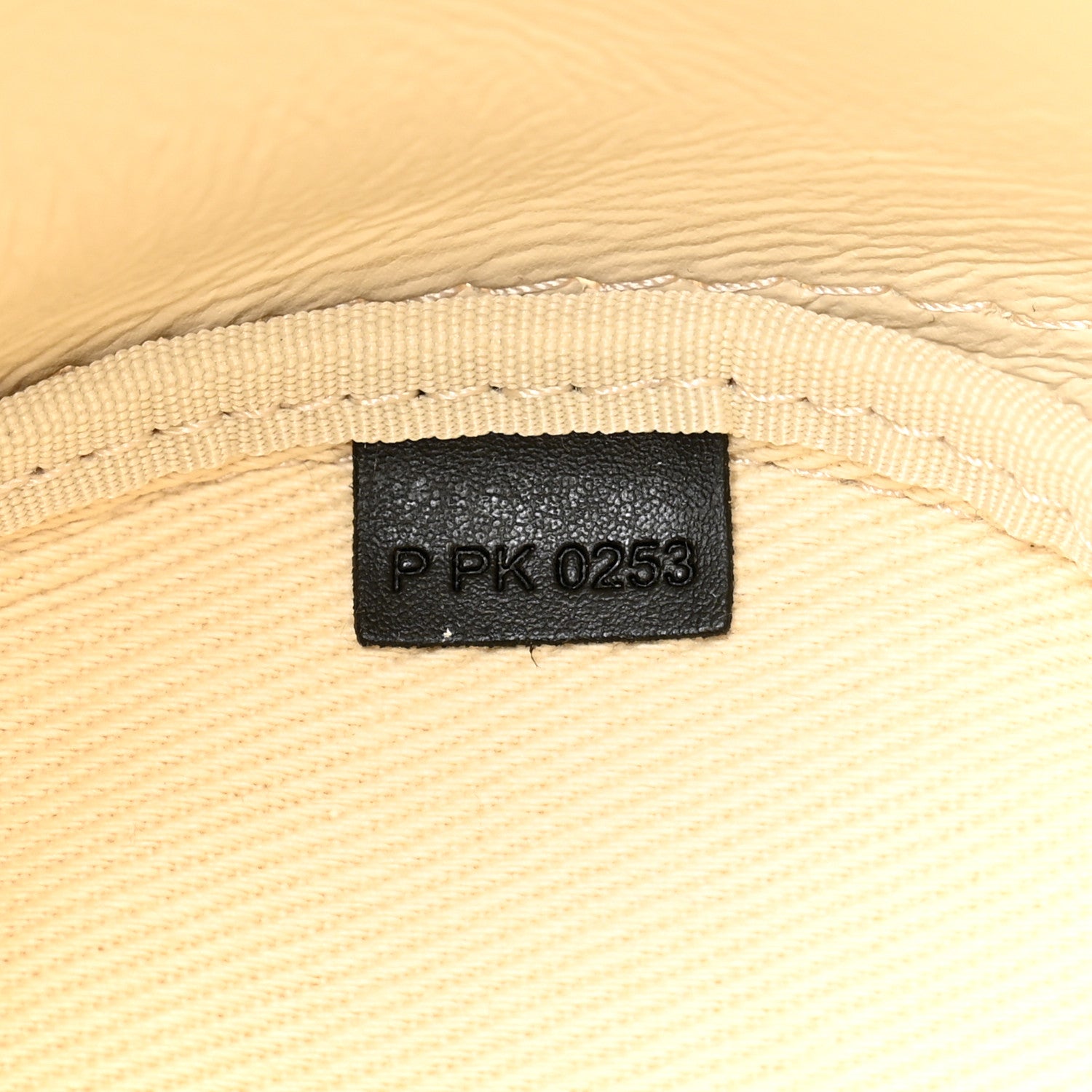 Marc Jacobs Grained Calfskin The Bucket Bag Cotton 8 of 11
