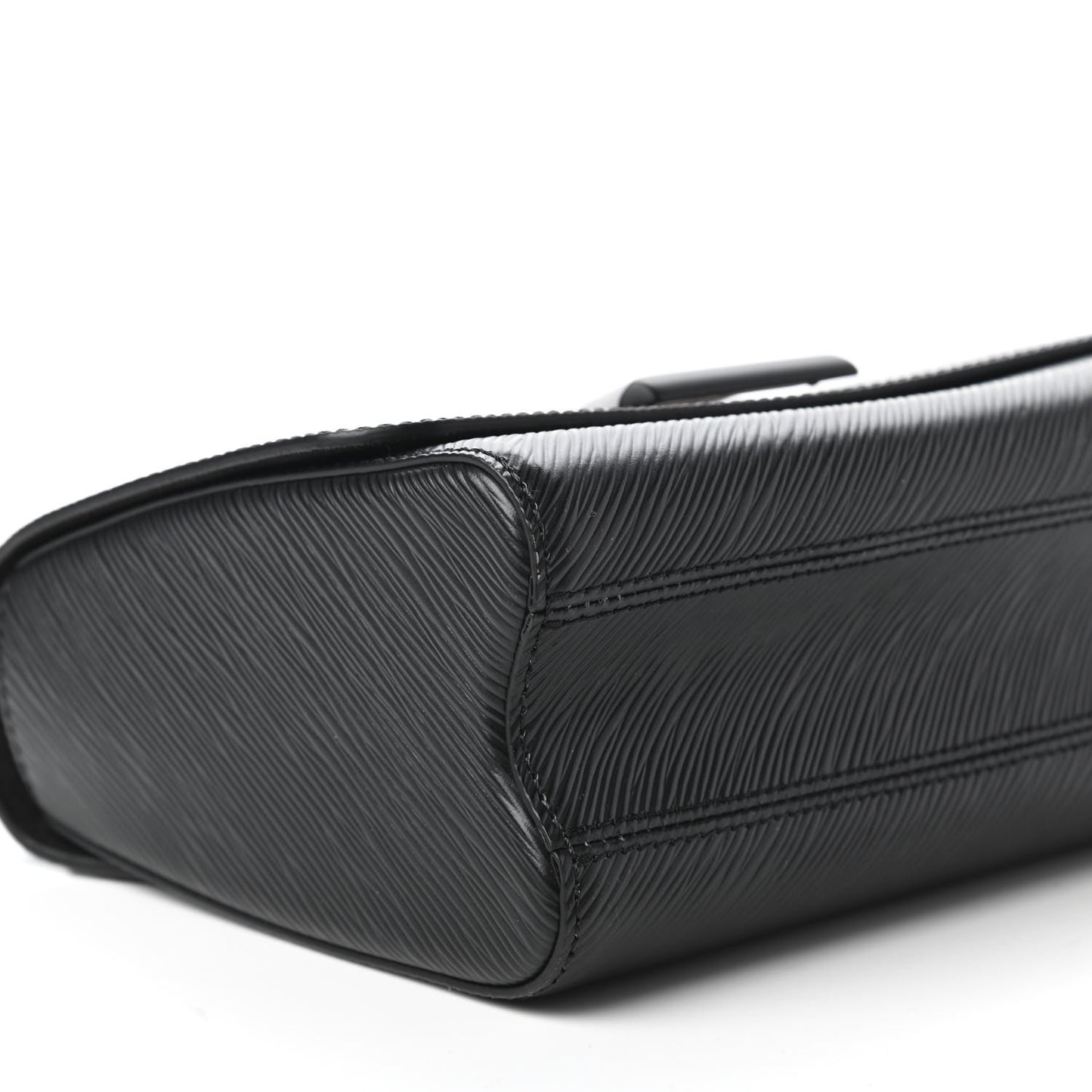 Epi Twist Shoulder Bag MM Matte Black