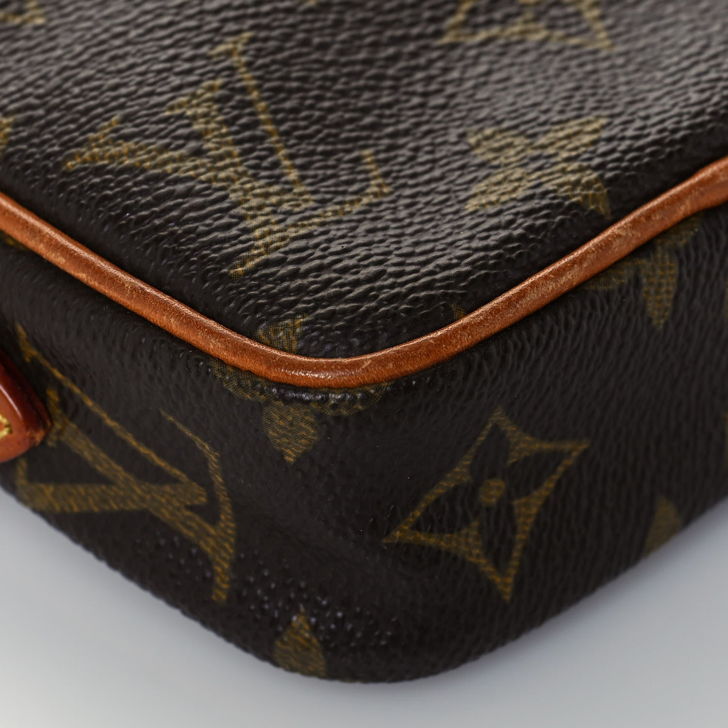 Louis Vuitton Monogram Danube 15 9 of 14