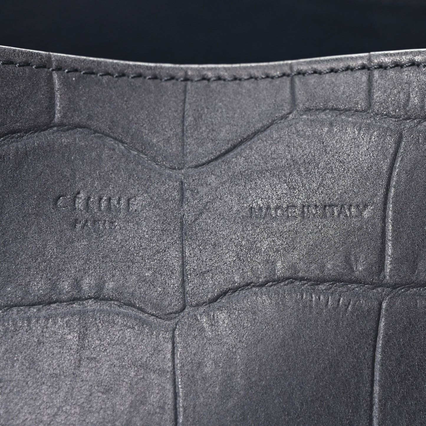Crocodile Embossed Nubuck Small Belt Cabas Phantom Navy Blue