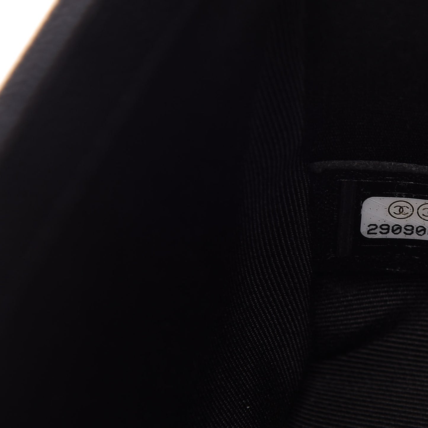 Caviar Quilted Medium Boy Flap Black
