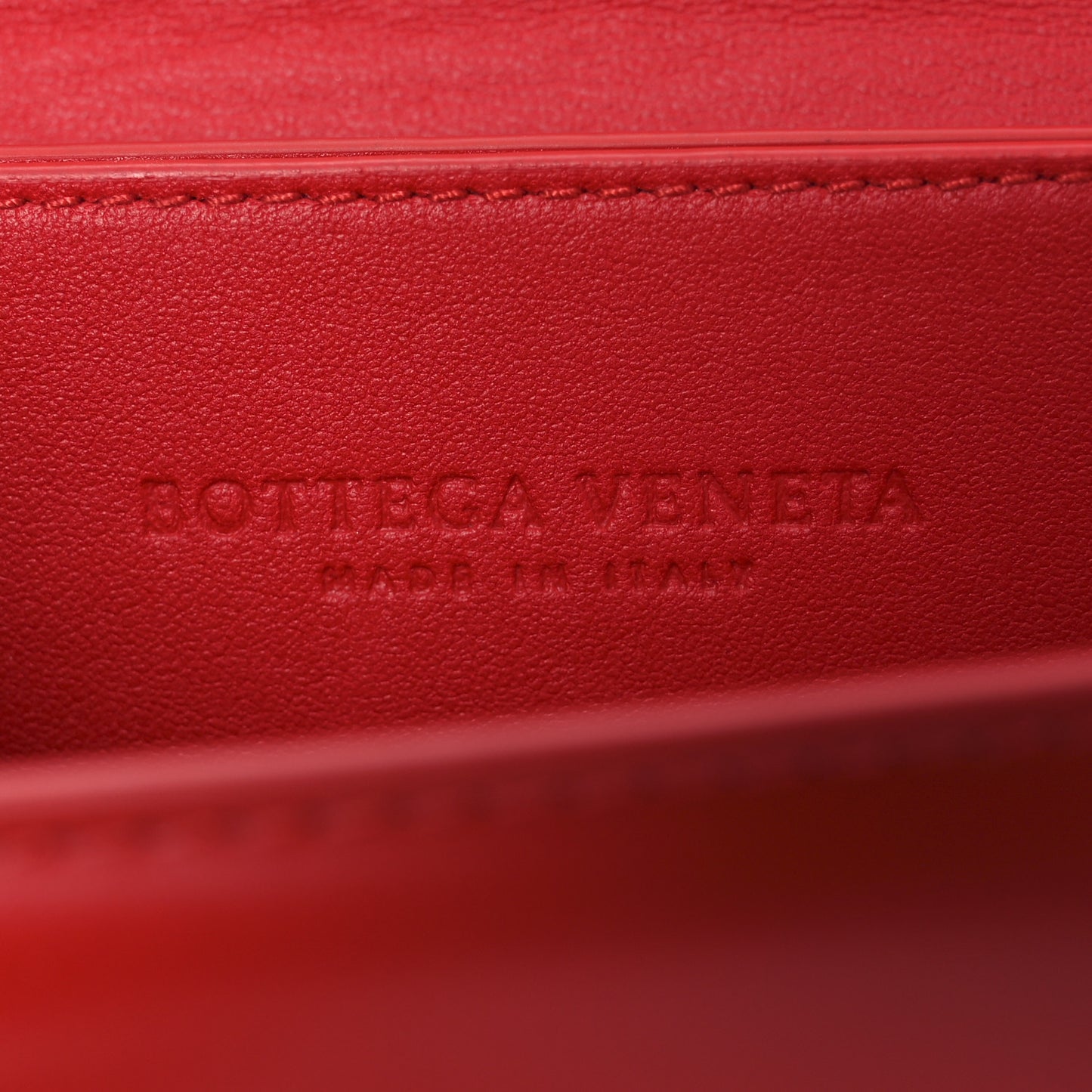 Spazzolato Calfskin Mini Classic BV Bag Bright Red