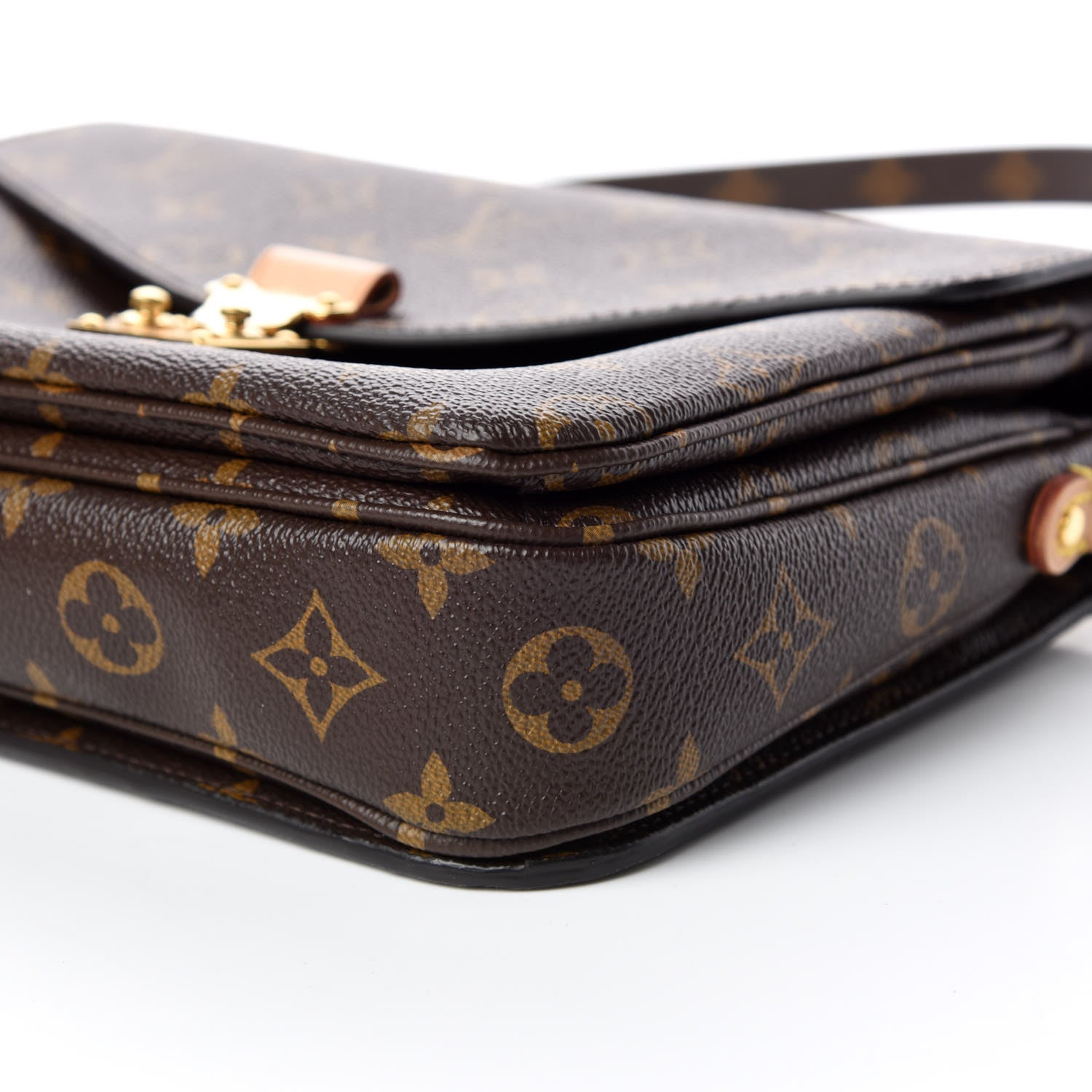 Louis Vuitton Monogram Pochette Metis 6 of 11