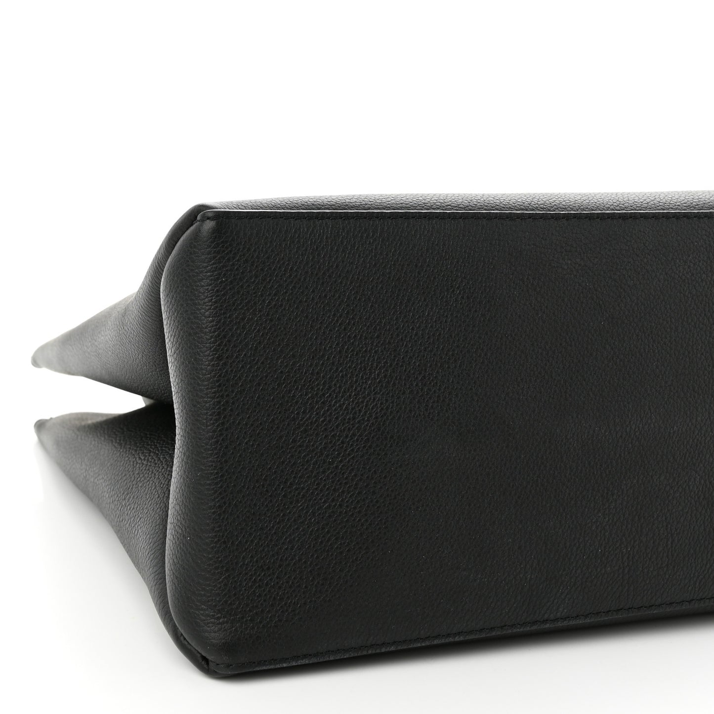 Grained Calfskin Lockme Shopper Black