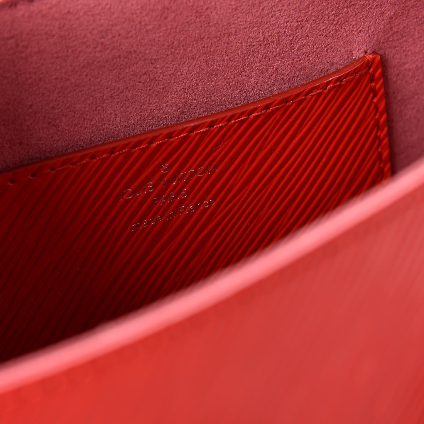 Epi Twist Shoulder Bag MM Coquelicot