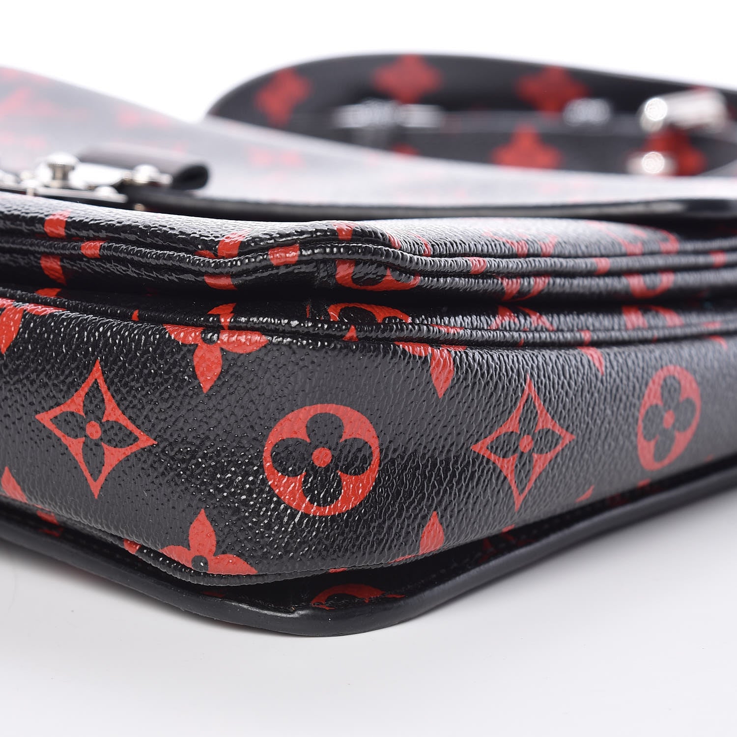 Louis Vuitton Monogram Infrarouge Pochette Metis 8 of 8