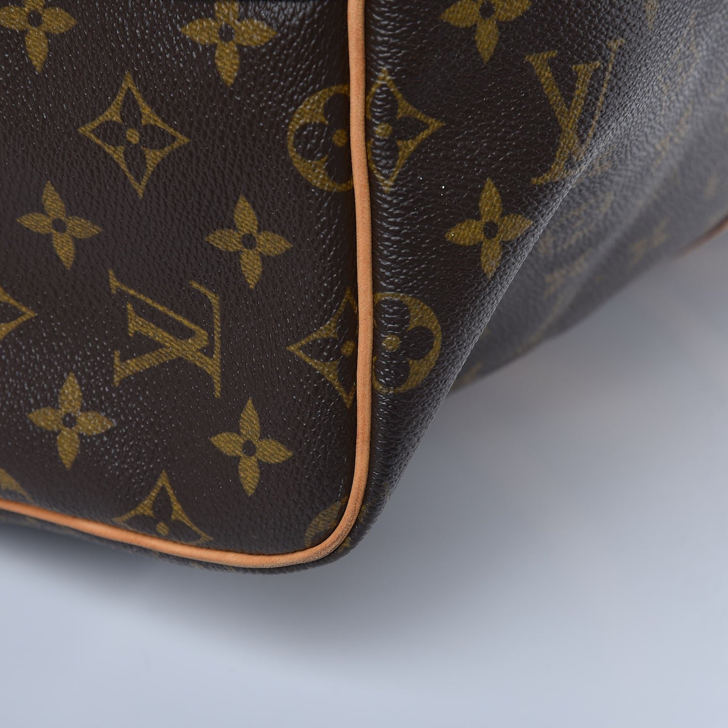 Louis Vuitton Monogram Keepall Bandouliere 55 18 of 22