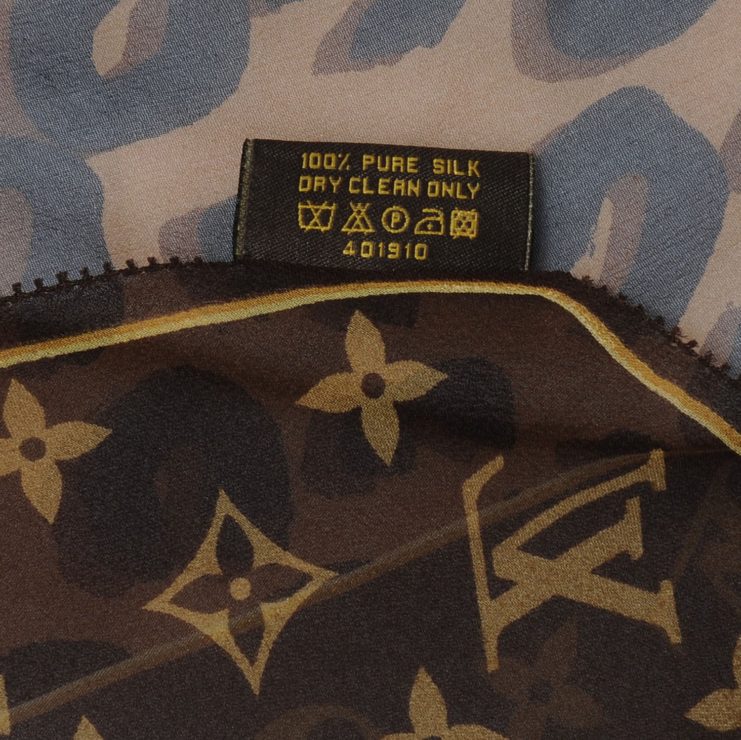 Louis Vuitton Monogram Leopard Silk Scarf 6 of 6