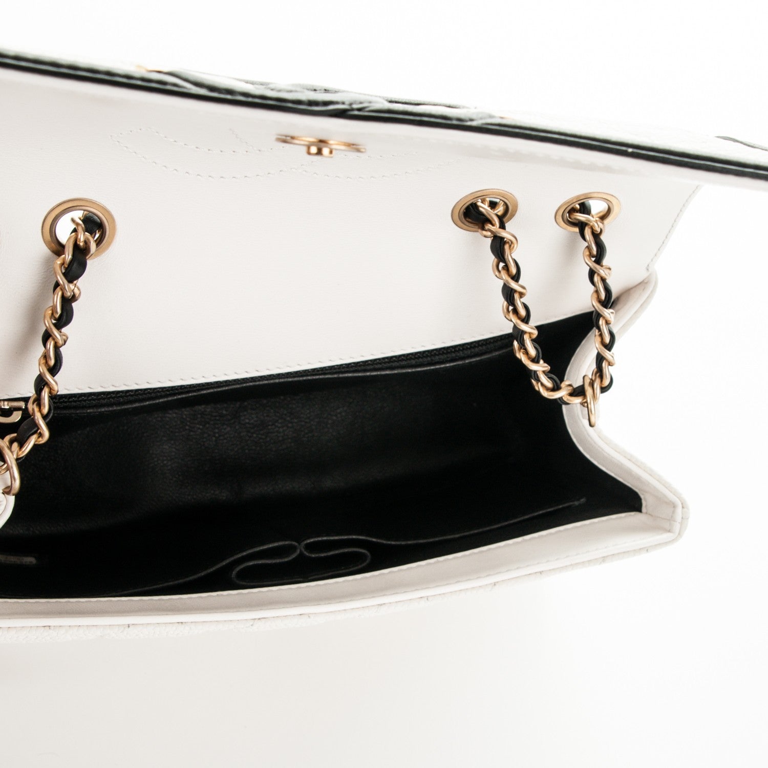 Chanel Caviar Quilted Small CC Filigree Flap White Black 5 of 7