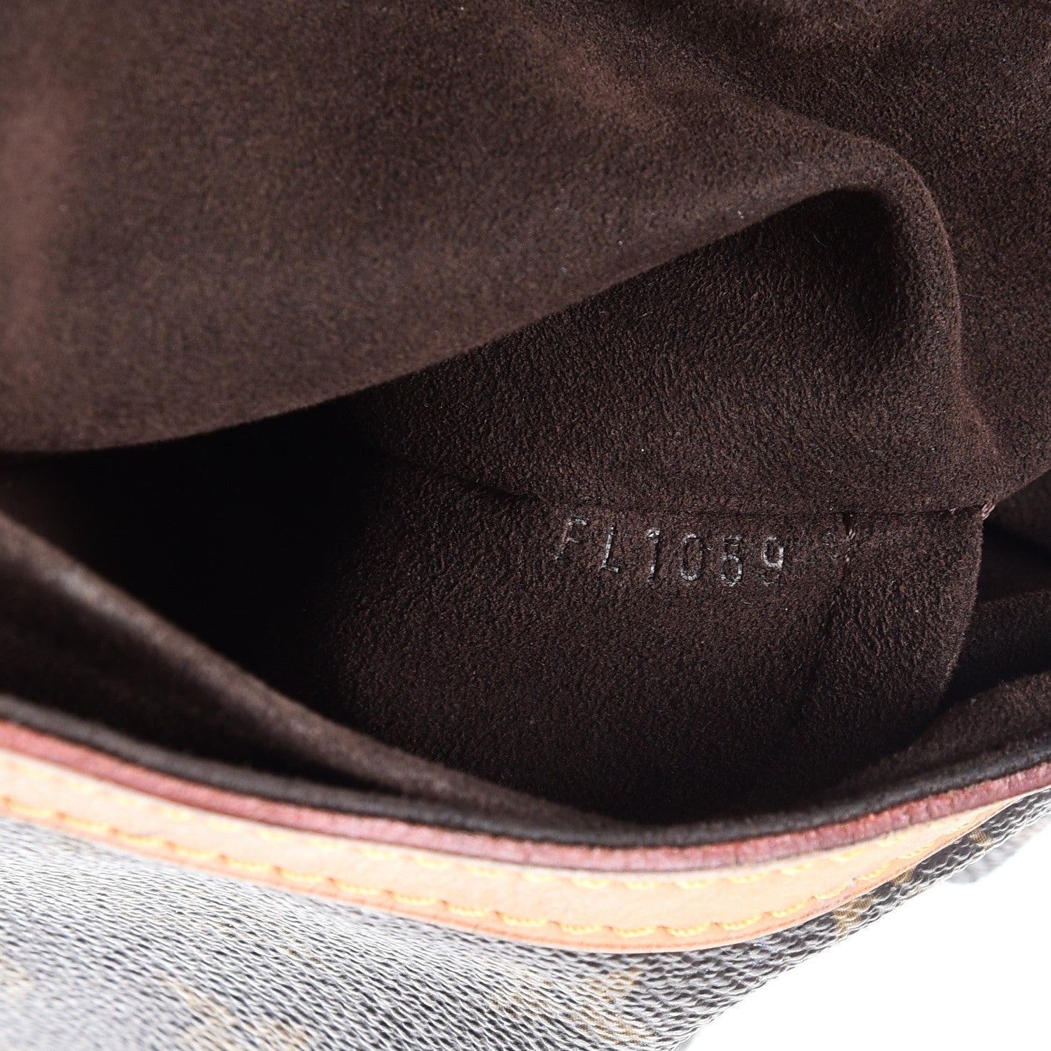 Louis Vuitton Monogram Kalahari PM 7 of 12