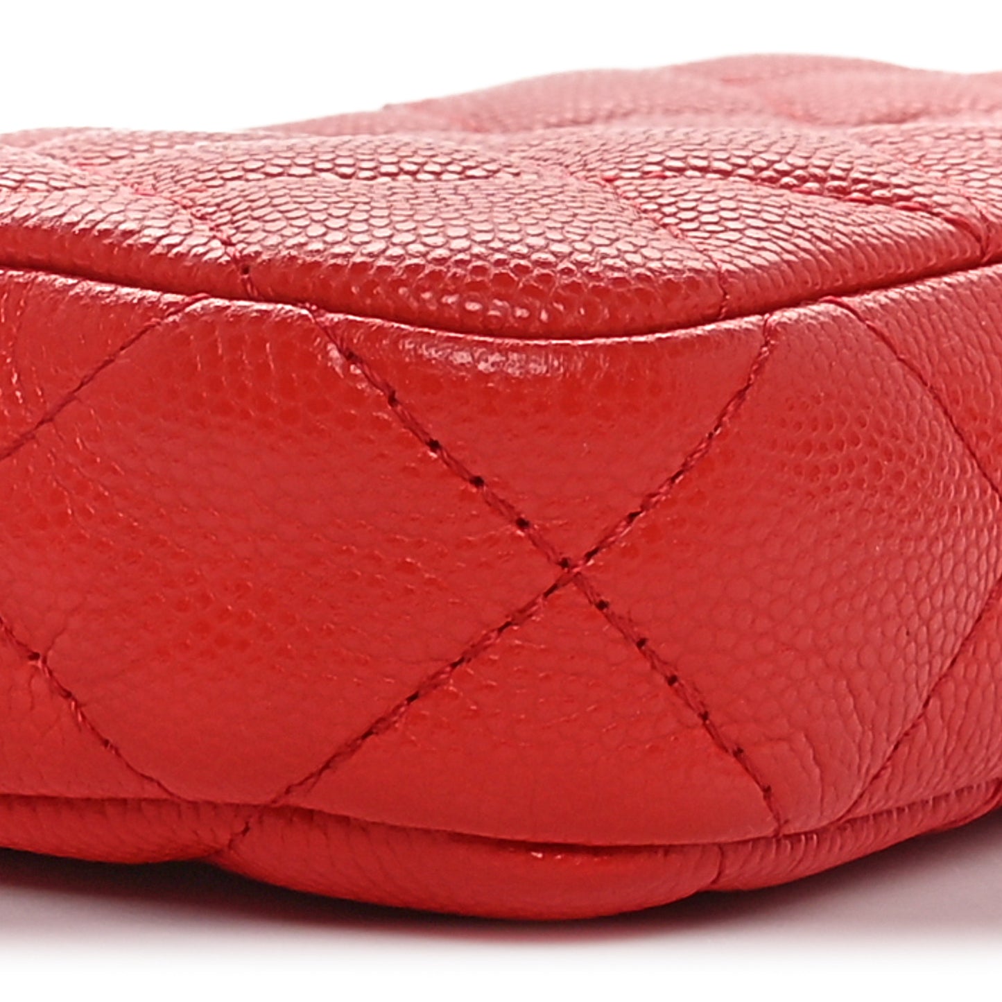 Caviar Quilted Small Clutch With Chain Red
